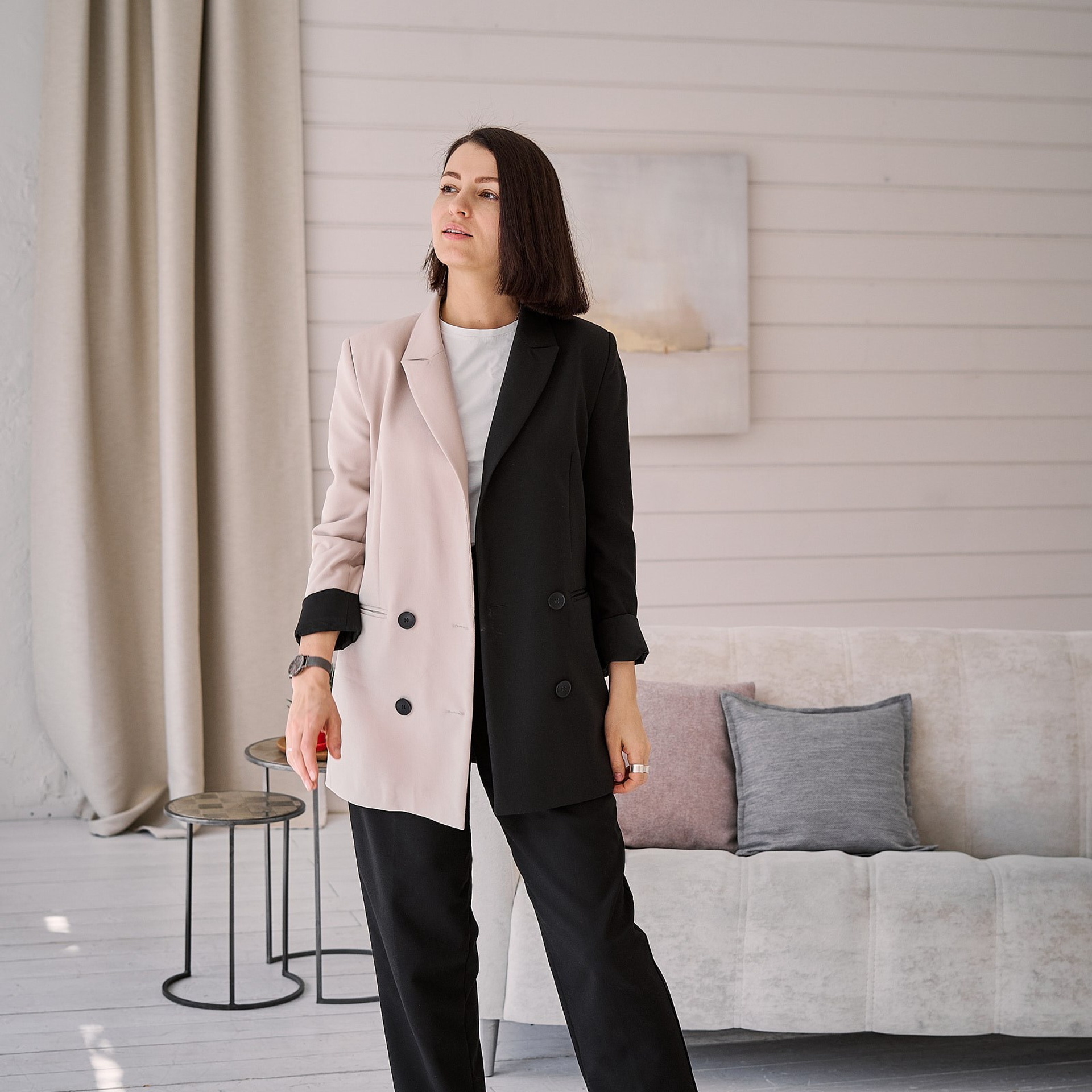 Агентство недвижимости Этажи (Сотрудники в интерьерах офиса или студии). Профессиональный фотограф в Екатеринбурге Константин Зарипов