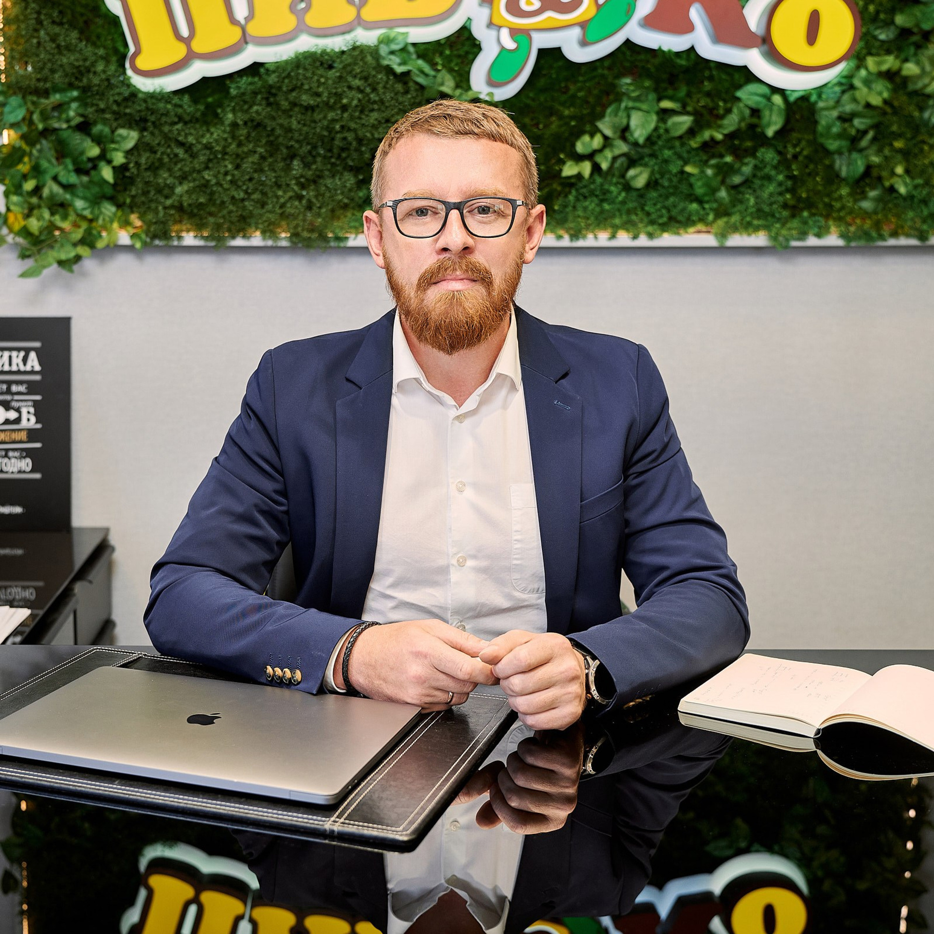 Портреты для руководителя ПИВКО. Профессиональный фотограф в Екатеринбурге Константин Зарипов