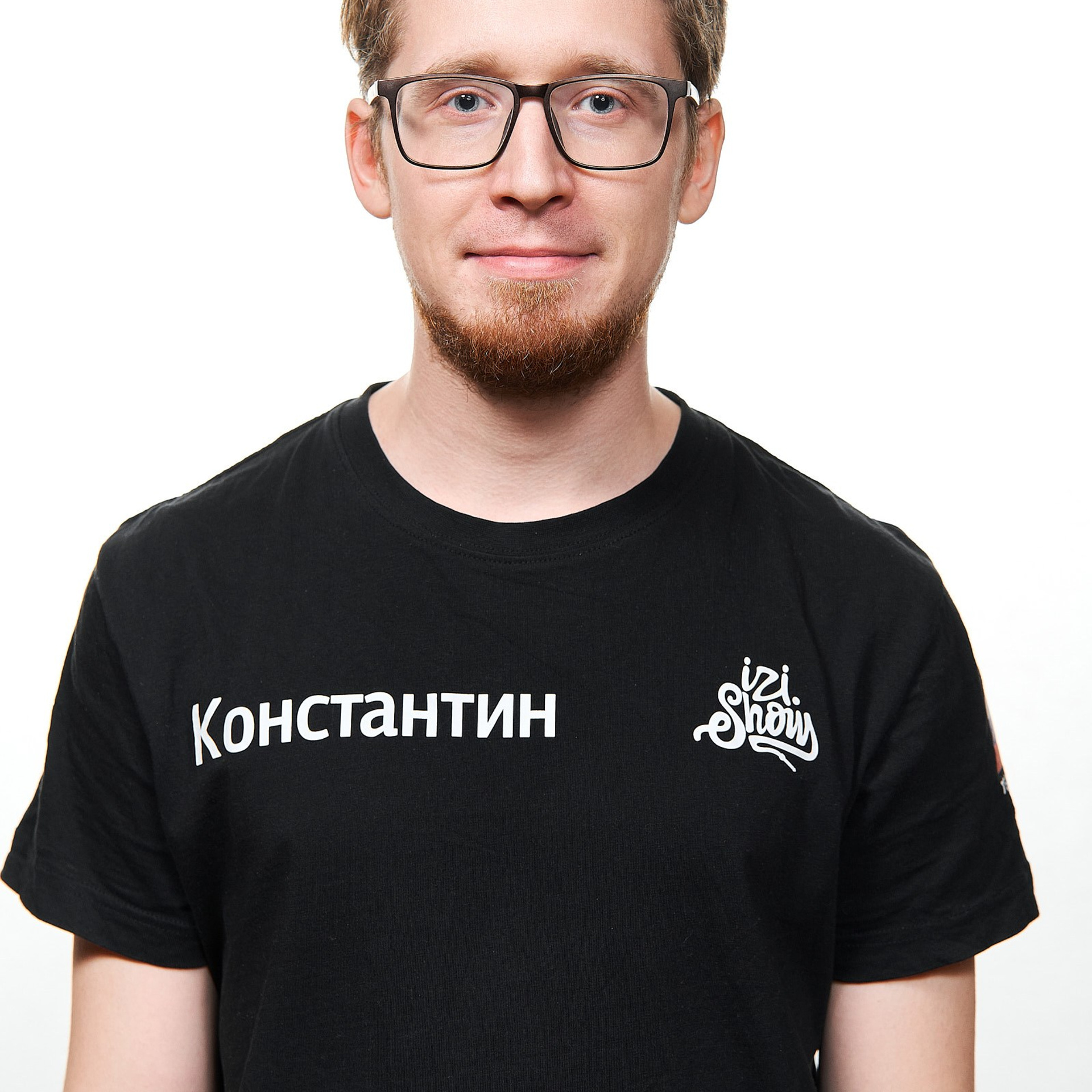 Команда Изи-Шоу (На белом фоне и в рабочей обстановке). Профессиональный фотограф в Екатеринбурге Константин Зарипов