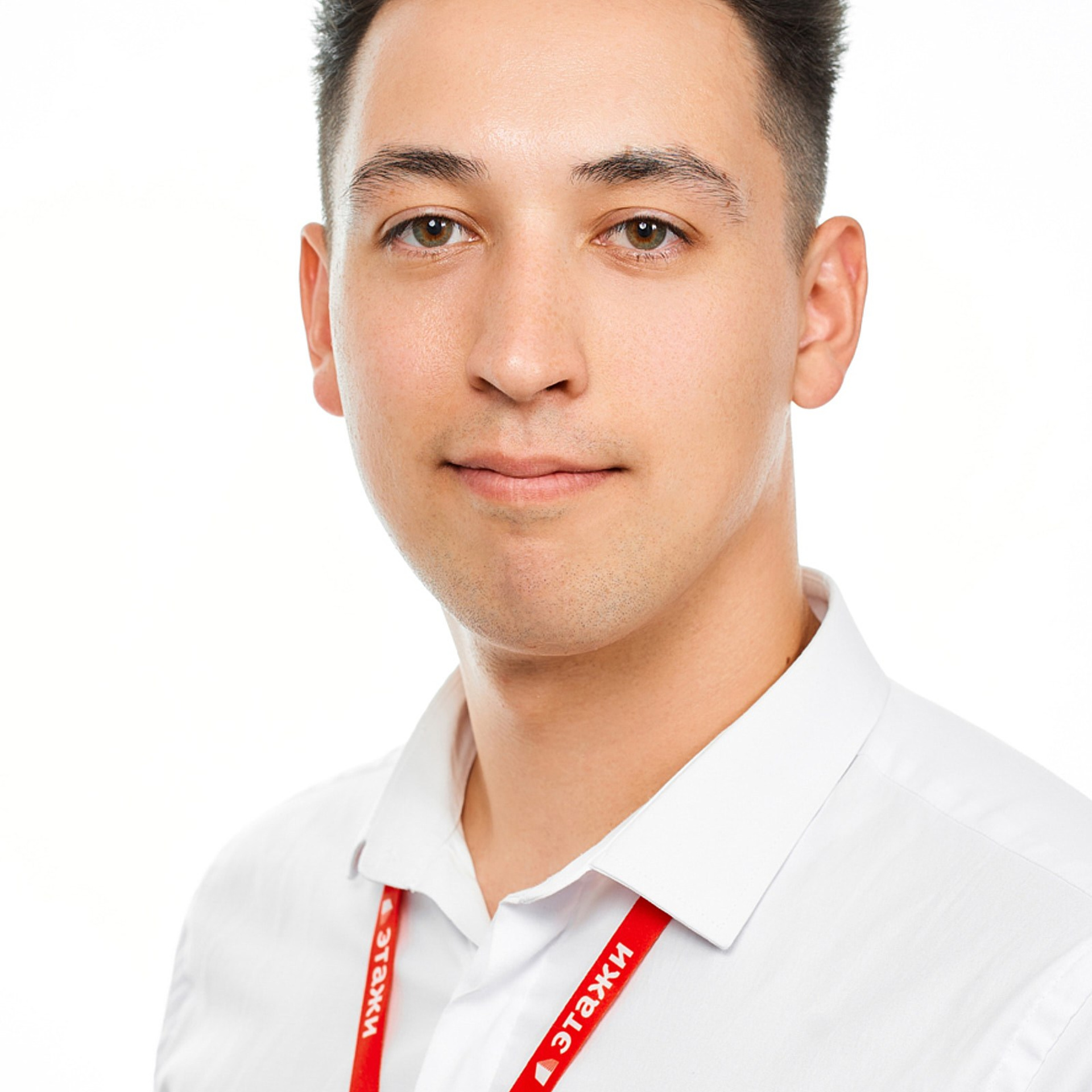 Агентство недвижимости ЭТАЖИ (Сотрудники на белом фоне). Профессиональный фотограф в Екатеринбурге Константин Зарипов