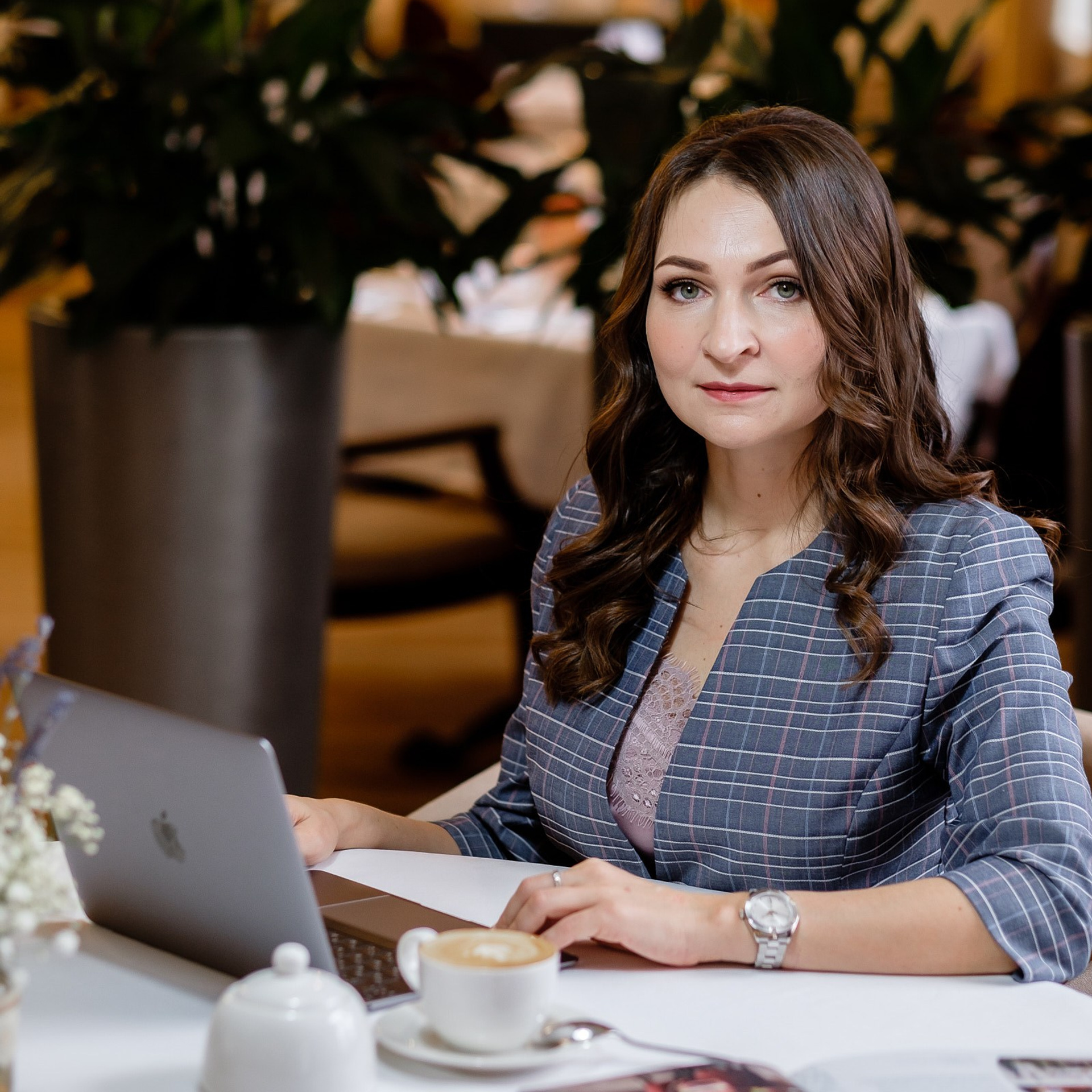 Руководители компании Юста. Профессиональный фотограф в Екатеринбурге Константин Зарипов