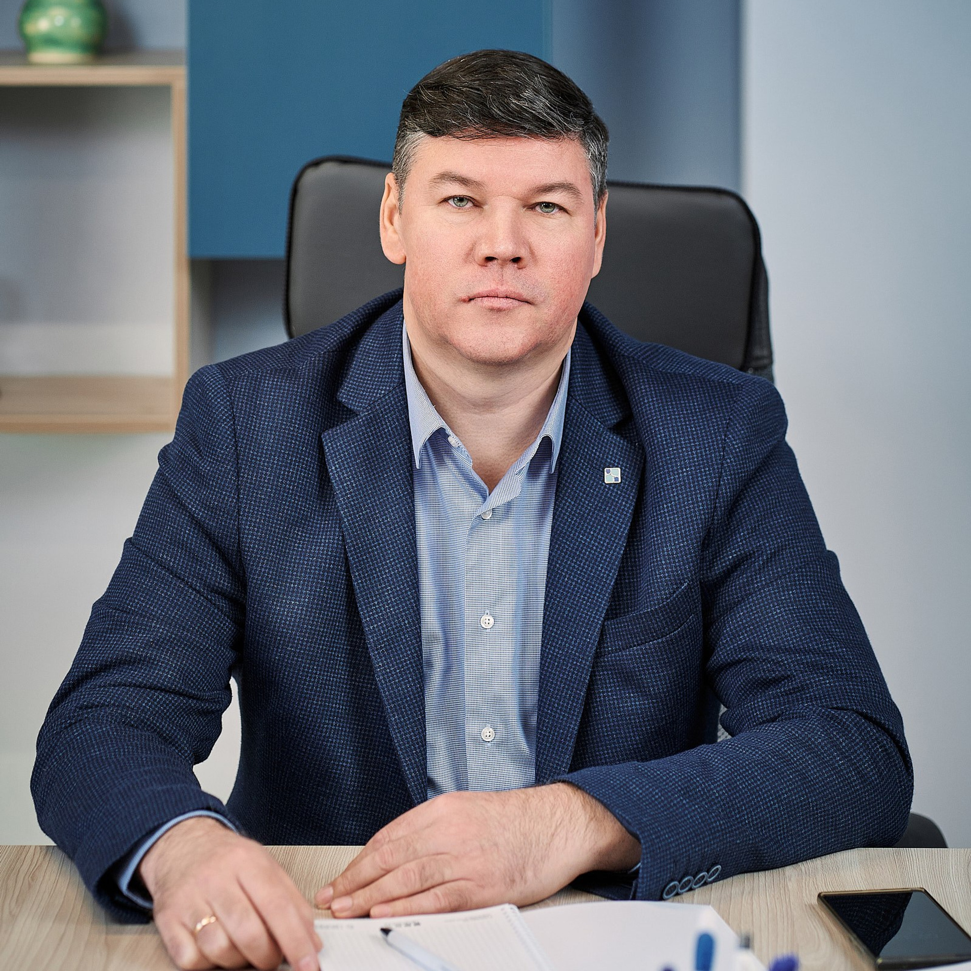 Производственная компания (Сотруднеики в интерьерах офиса). Профессиональный фотограф в Екатеринбурге Константин Зарипов