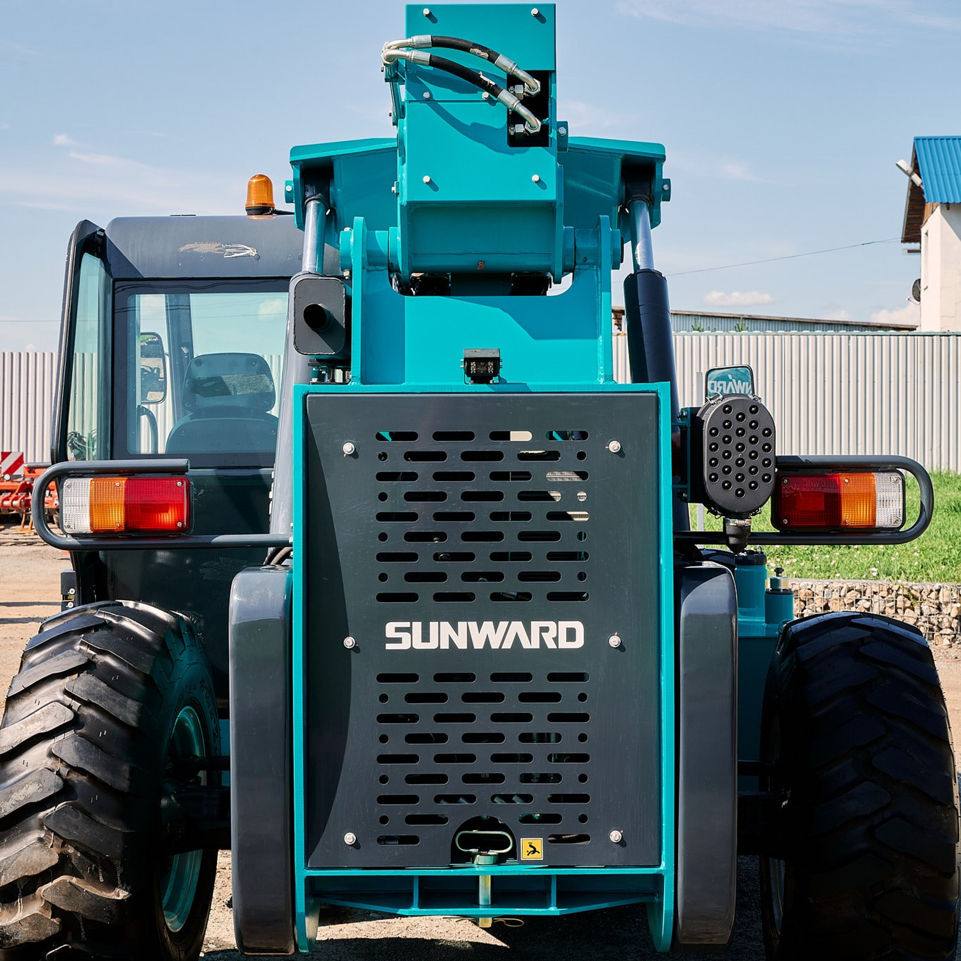 Спецтехника SUNWARD (для каталога). Профессиональный фотограф в Екатеринбурге Константин Зарипов