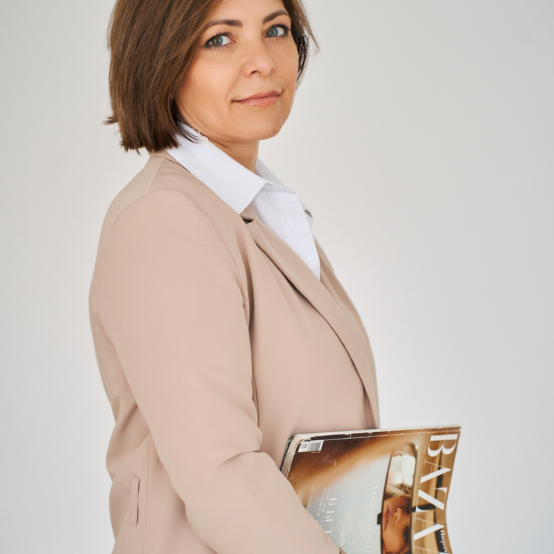 Агентство недвижимости Этажи (Сотрудники в интерьерах офиса или студии). Профессиональный фотограф в Екатеринбурге Константин Зарипов