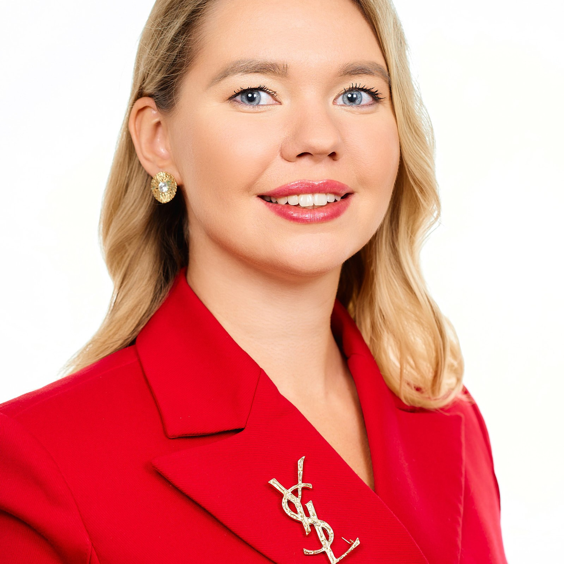 Агентство недвижимости ЭТАЖИ (Сотрудники на белом фоне). Профессиональный фотограф в Екатеринбурге Константин Зарипов