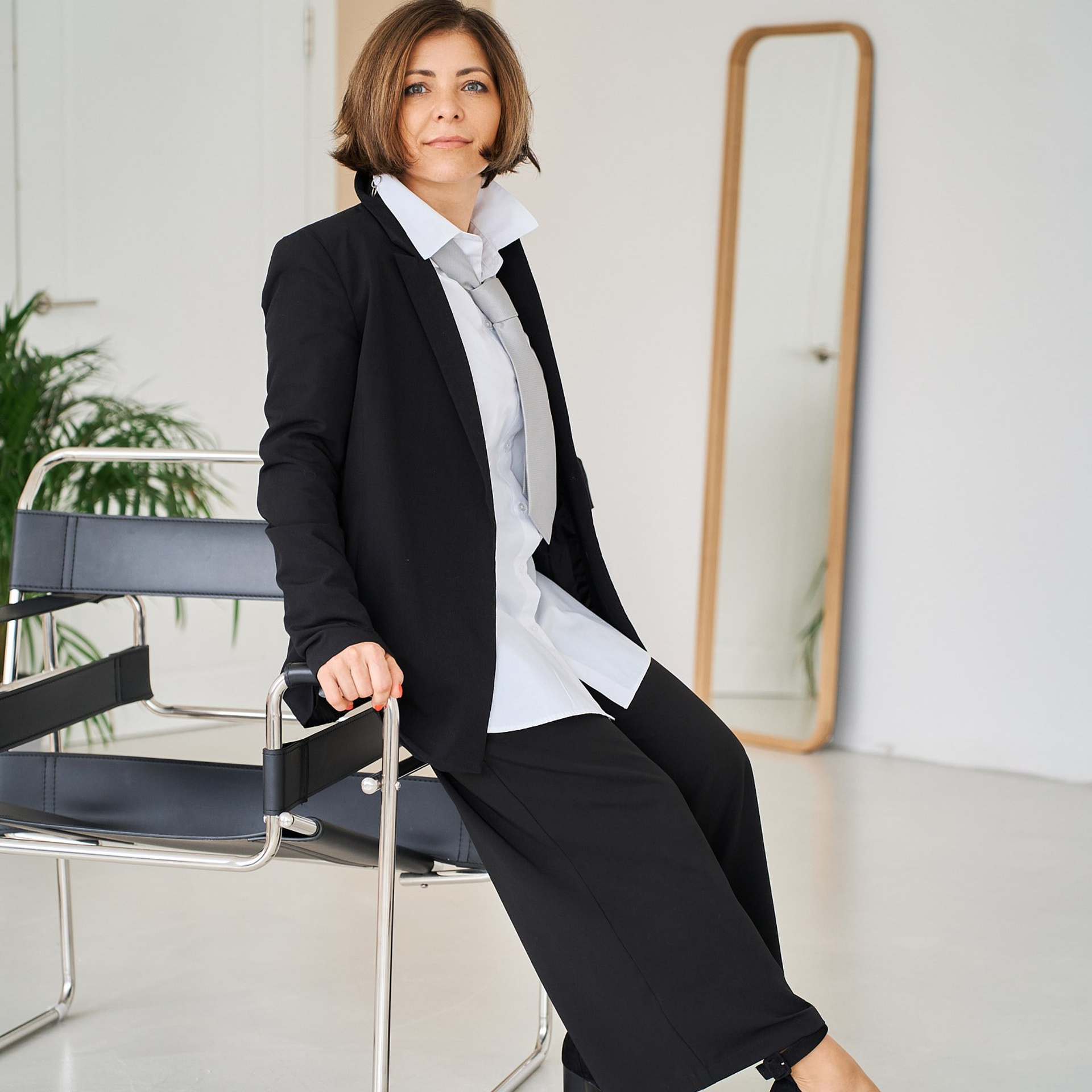 Агентство недвижимости Этажи (Сотрудники в интерьерах офиса или студии). Профессиональный фотограф в Екатеринбурге Константин Зарипов