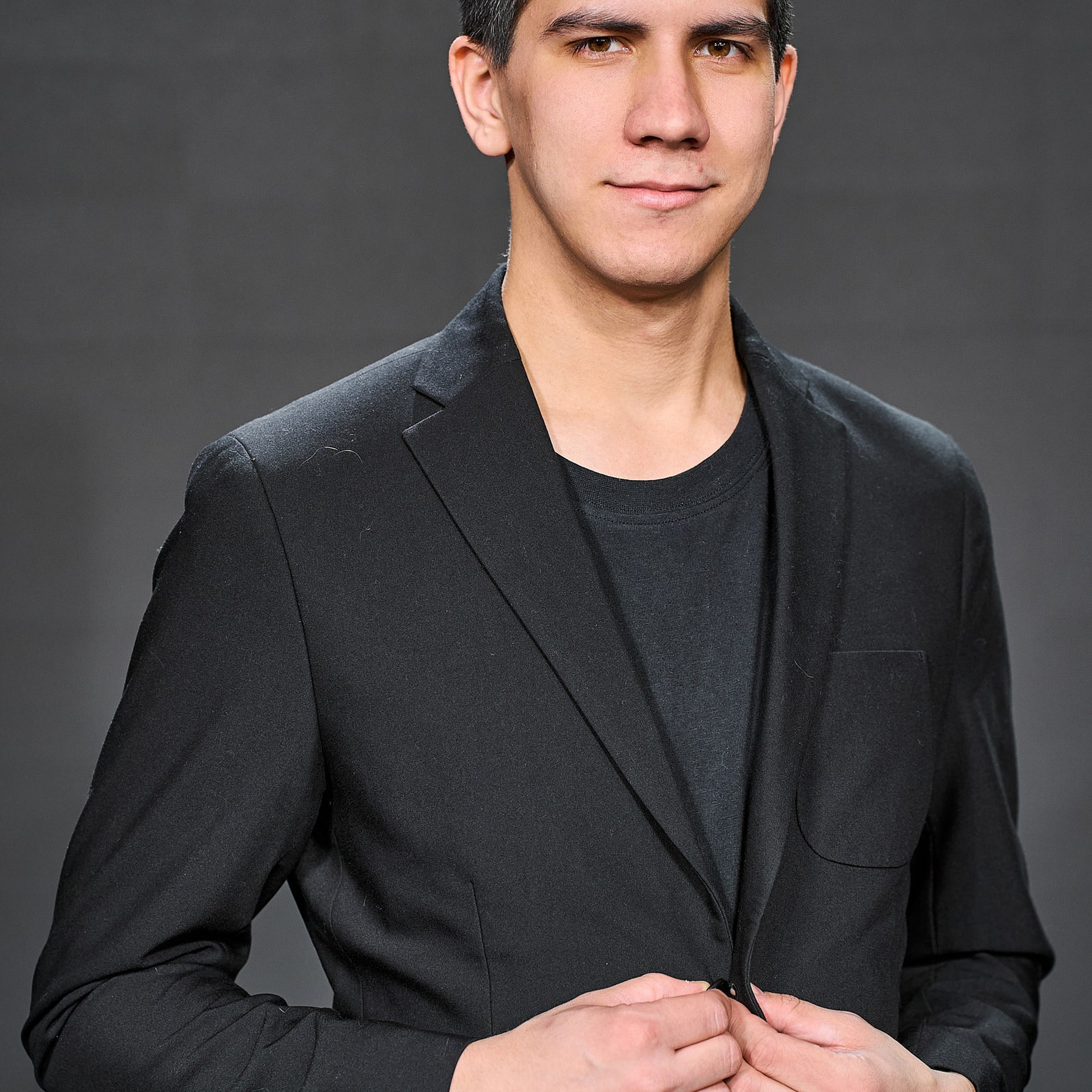 Команда Изи-Шоу (На белом фоне и в рабочей обстановке). Профессиональный фотограф в Екатеринбурге Константин Зарипов