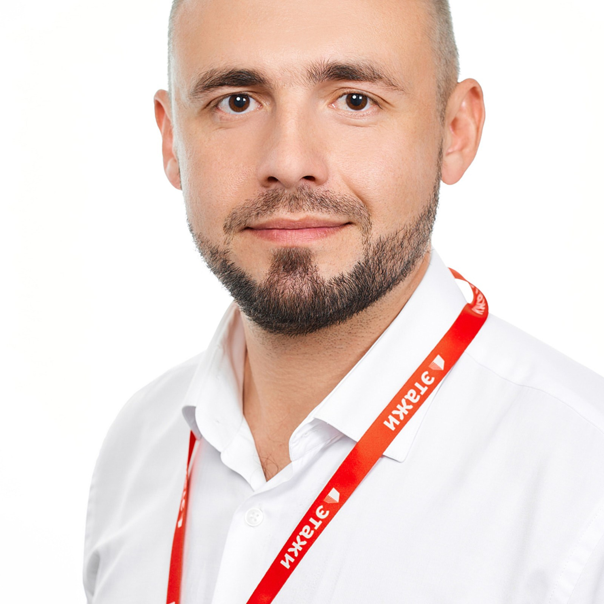 Агентство недвижимости ЭТАЖИ (Сотрудники на белом фоне). Профессиональный фотограф в Екатеринбурге Константин Зарипов