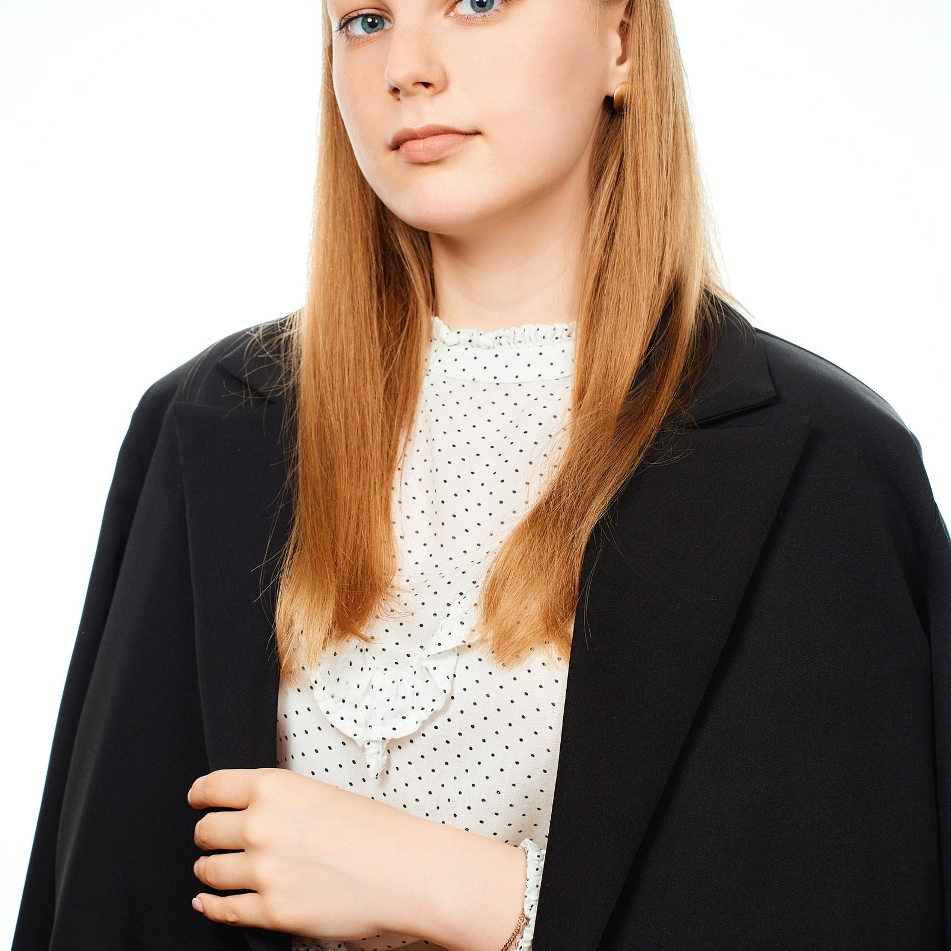 Группа компаний Априори (Портреты на белом фоне и в интерьерах + командные фото). Профессиональный фотограф в Екатеринбурге Константин Зарипов