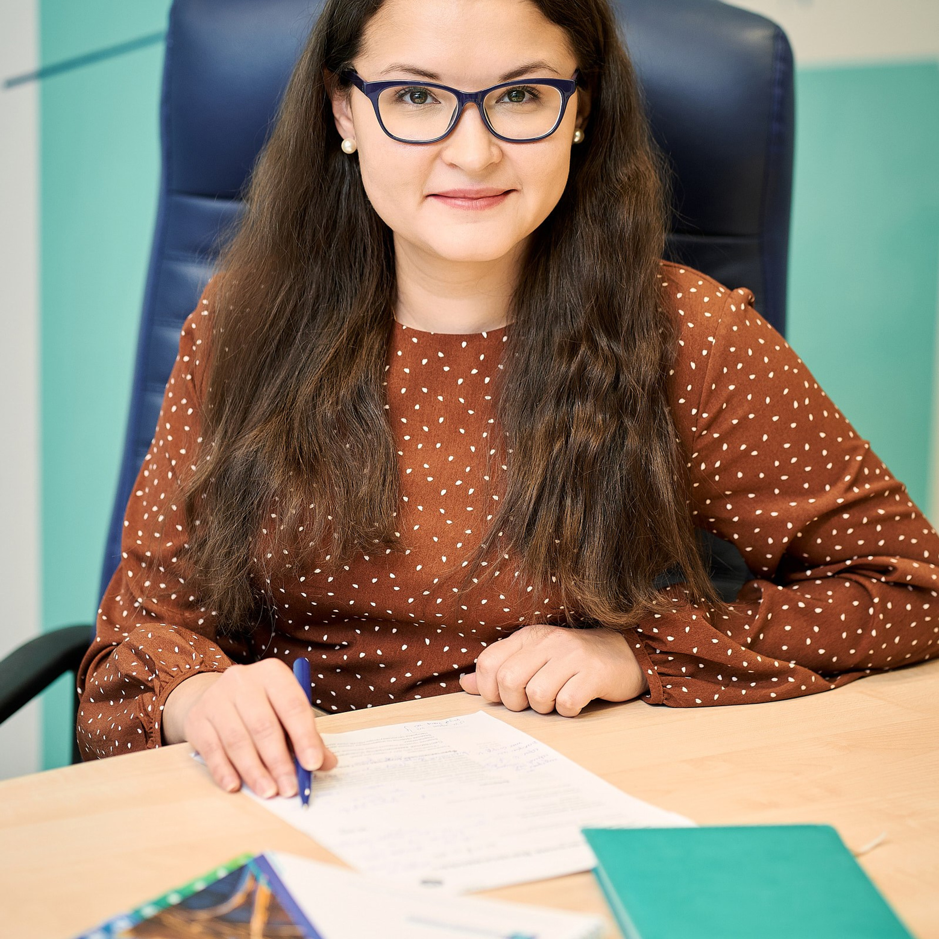 Производственная компания (Сотруднеики в интерьерах офиса). Профессиональный фотограф в Екатеринбурге Константин Зарипов