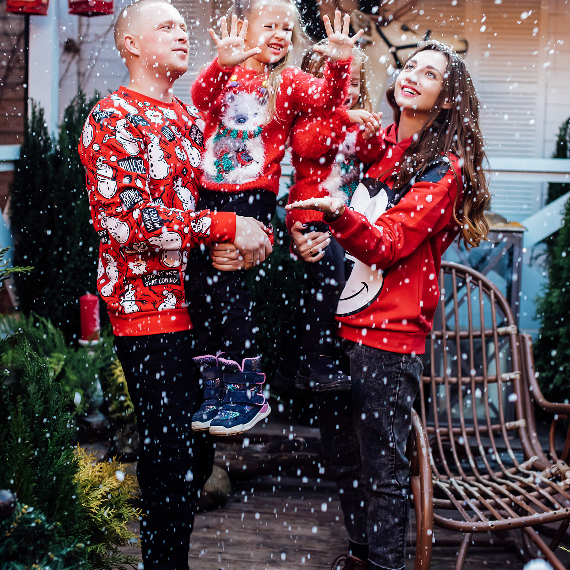 Новогодняя