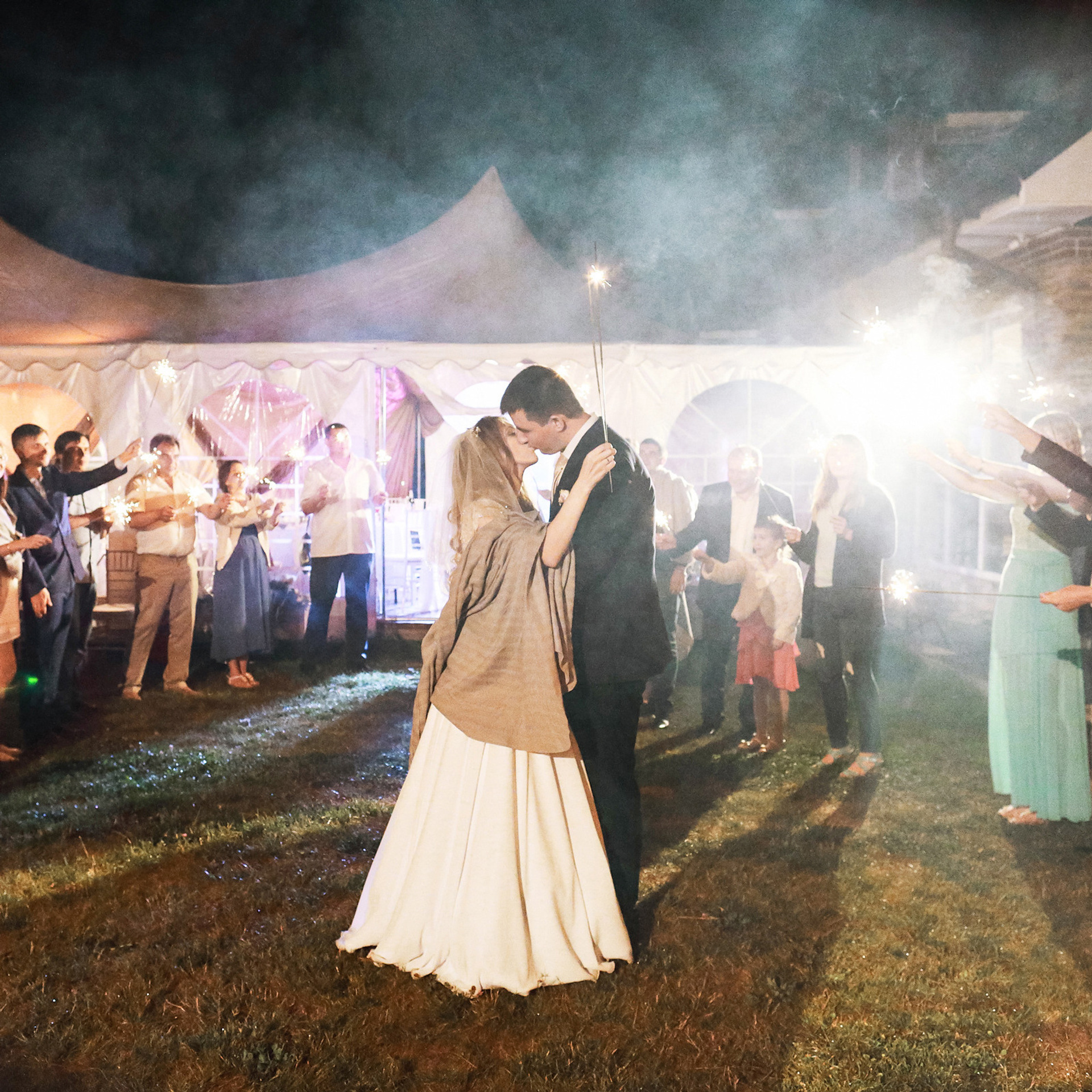 Отзывы невест о работе фотографа Никифорова-Гордеева Константина. Свадебный фотограф в Москве Никифоров-Гордеев Константин