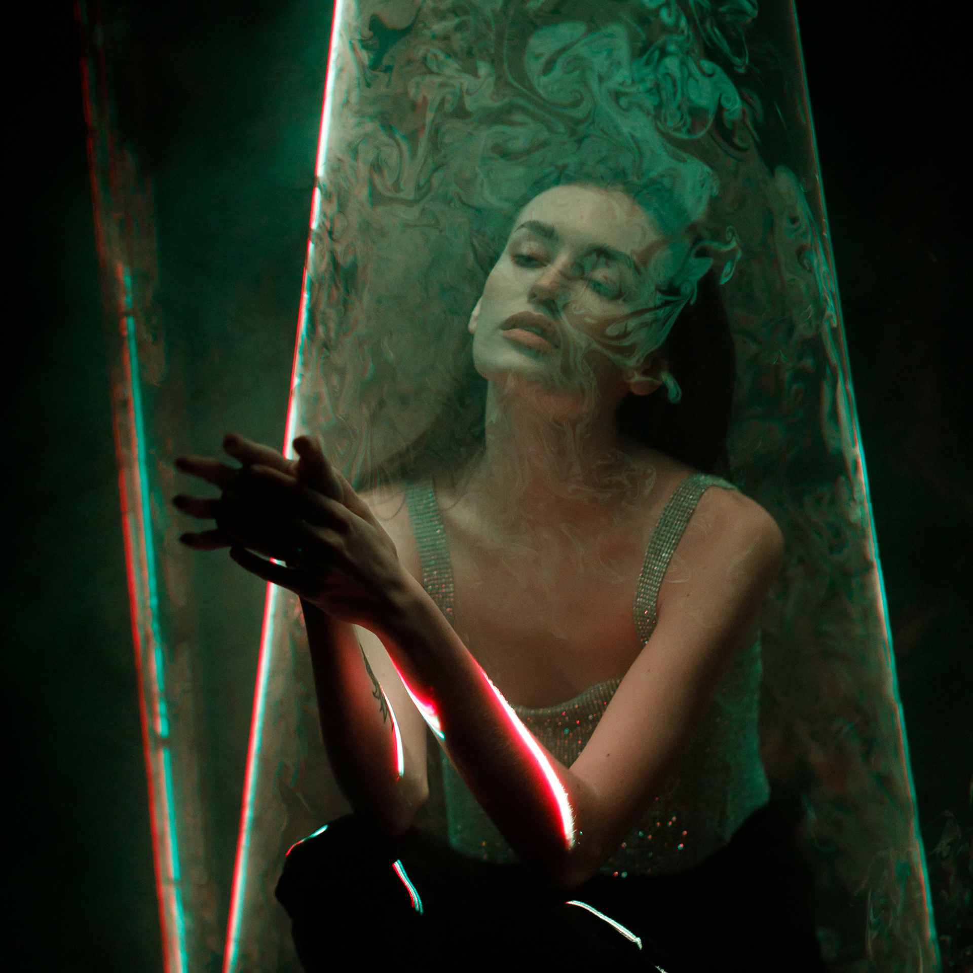 Сияние лазера