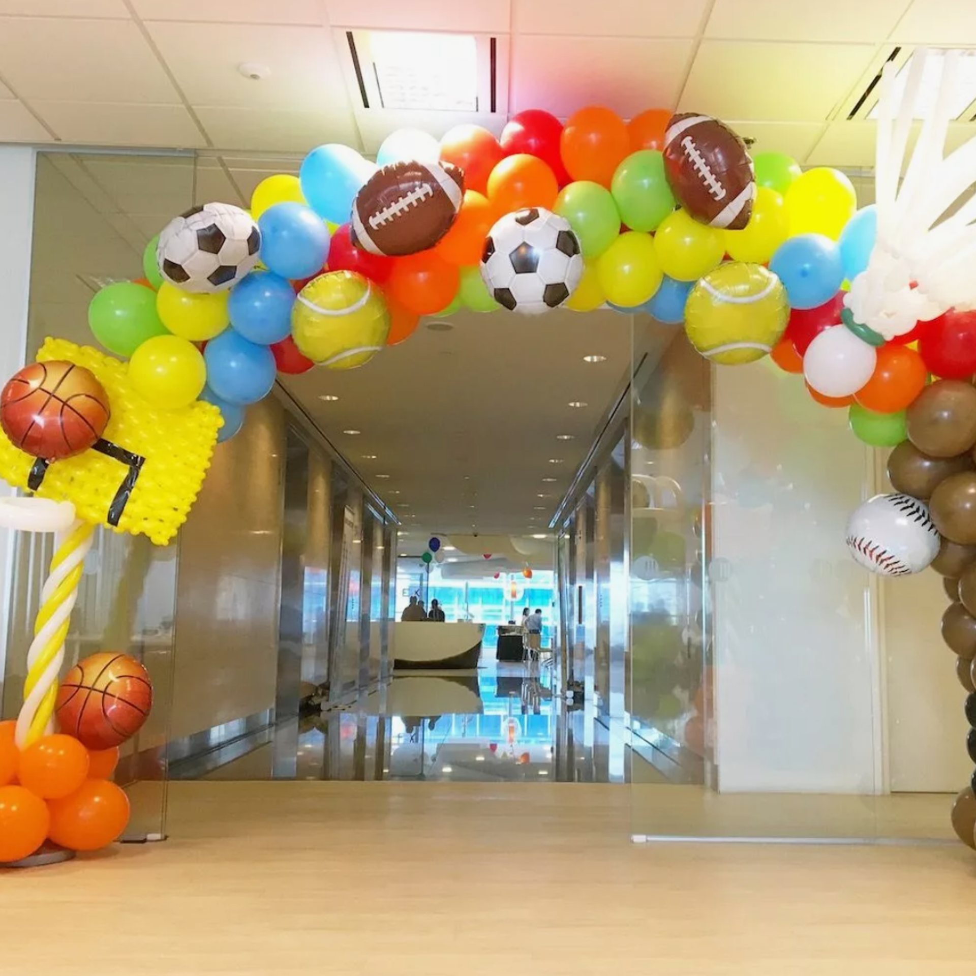 Dekoracija od balona balloons decorations. Шары с гелием, фотозоны Нови Сад Белград. Balone i dekoracije od balona Novi Sad Beograd