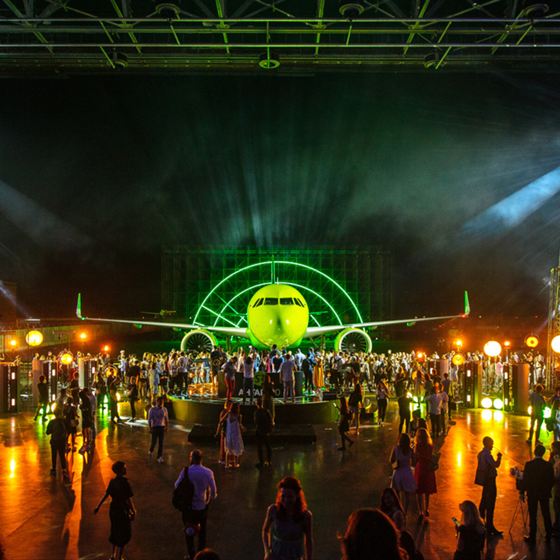 Presentation of S7 AIRBUS A320 NEO