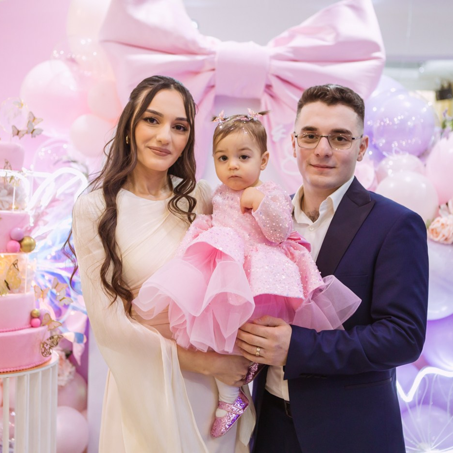 Годовасие Мариам. Кафе Юность, г. Волжский