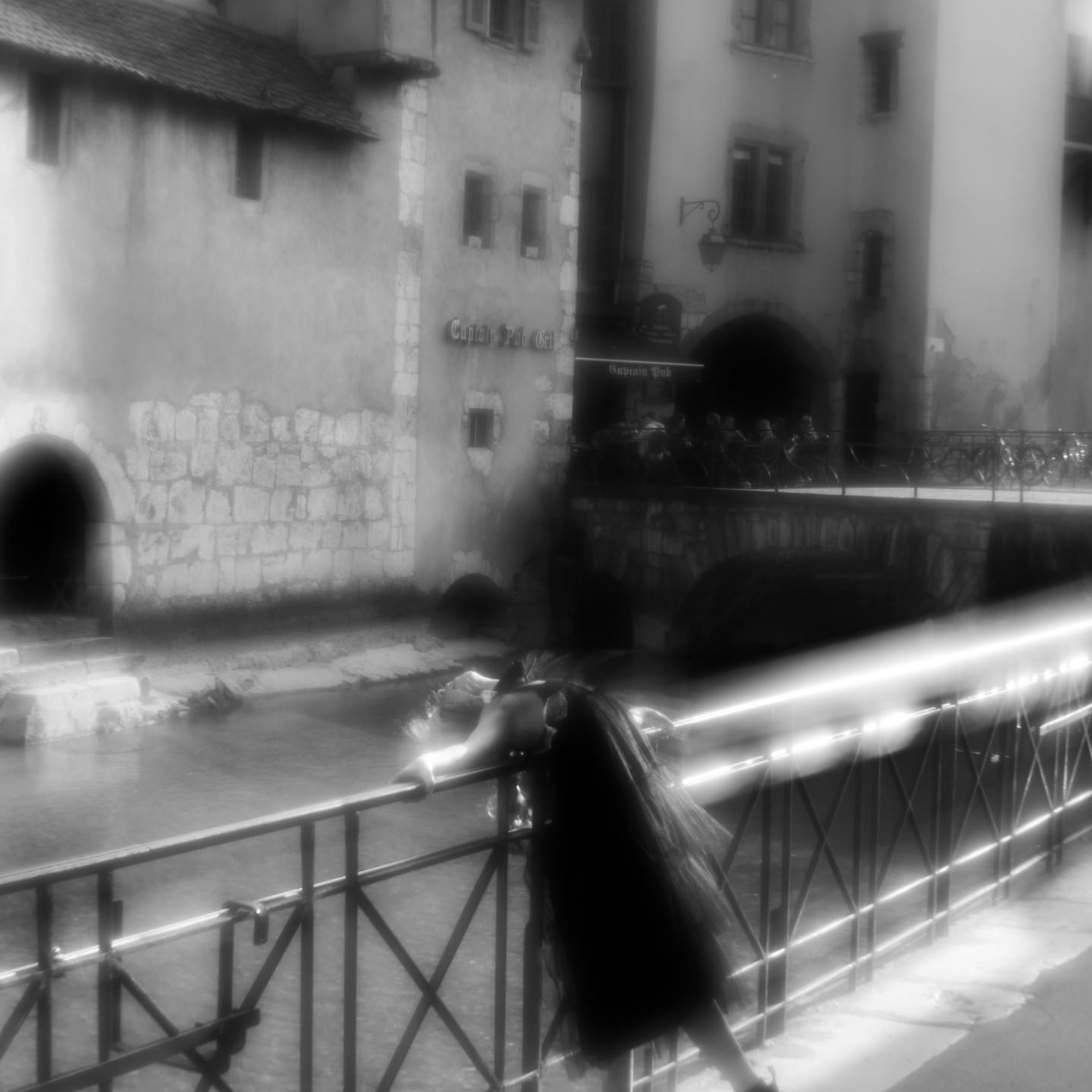 Ioanna. Anastasia Shapoval violoniste et photographe. Annecy — Geneve