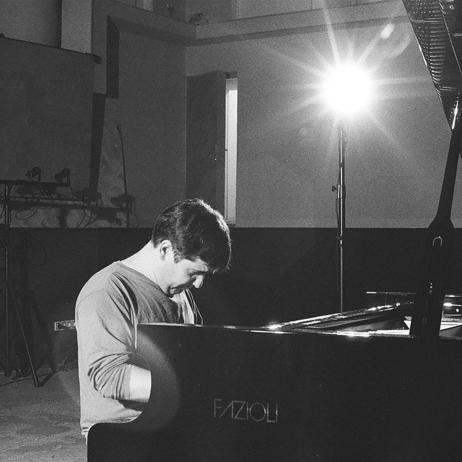 Vadym Kholodenko. Analog.