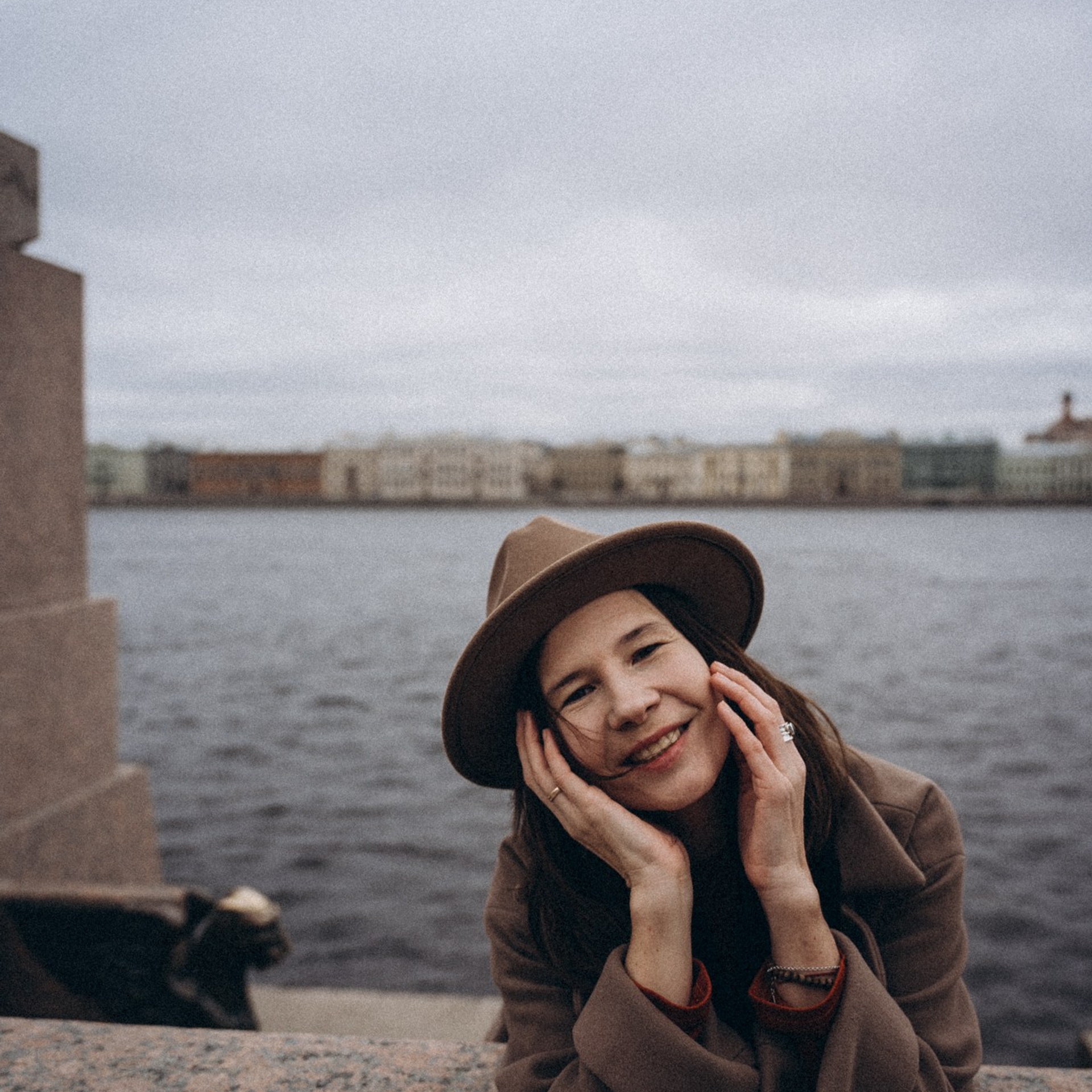 К сфинксам