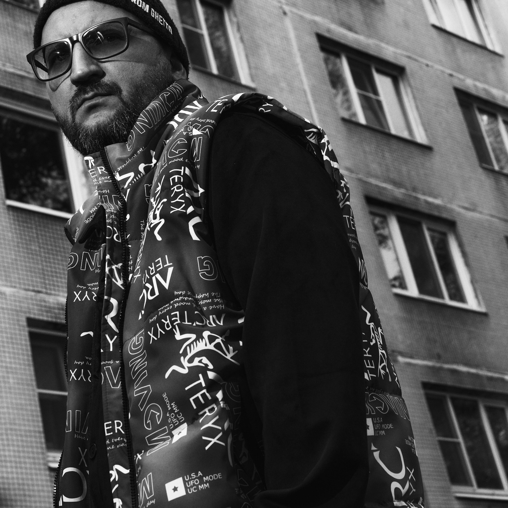 Семейная фотосессия у залива