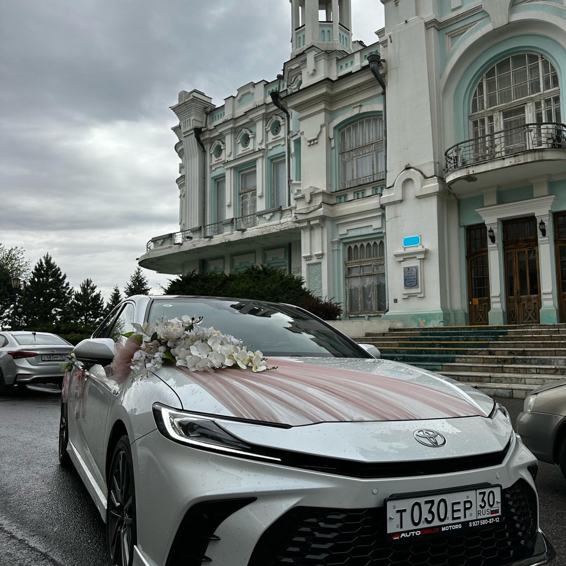 Прокат и украшение авто