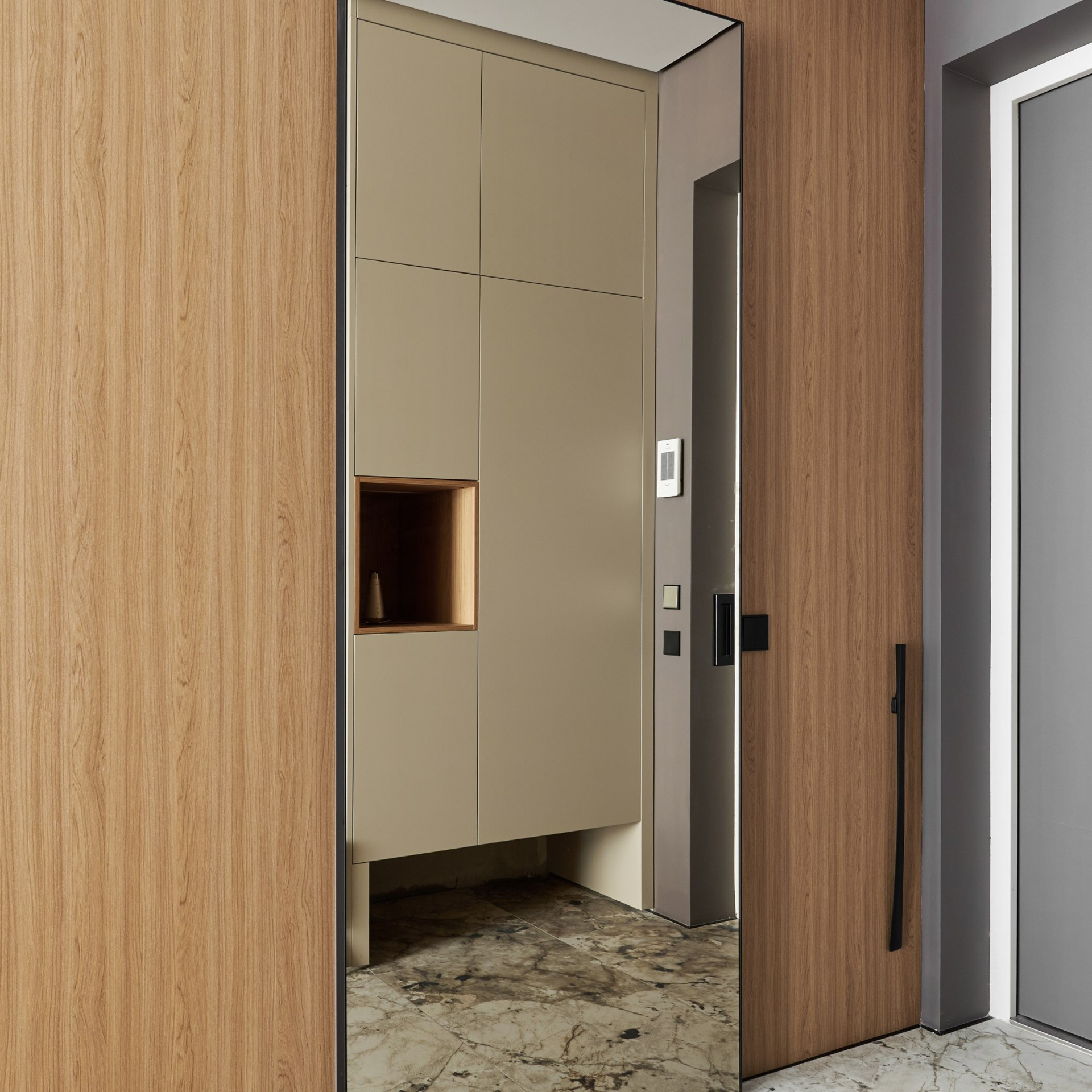 Интерьерьная фотосъемка интерьера квартиры для портфолио дизайнера