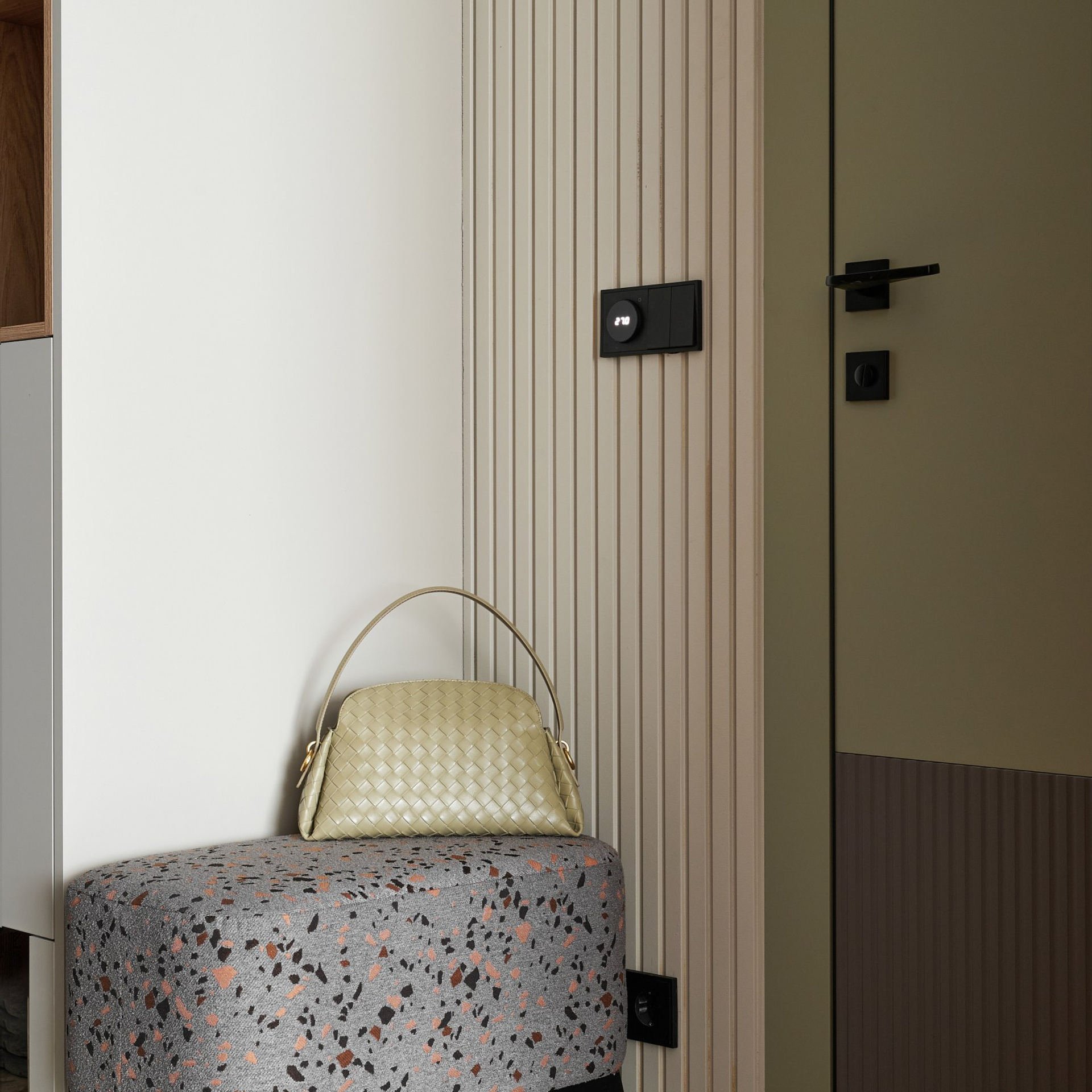 Интерьерьная фотосъемка интерьера квартиры для портфолио дизайнера