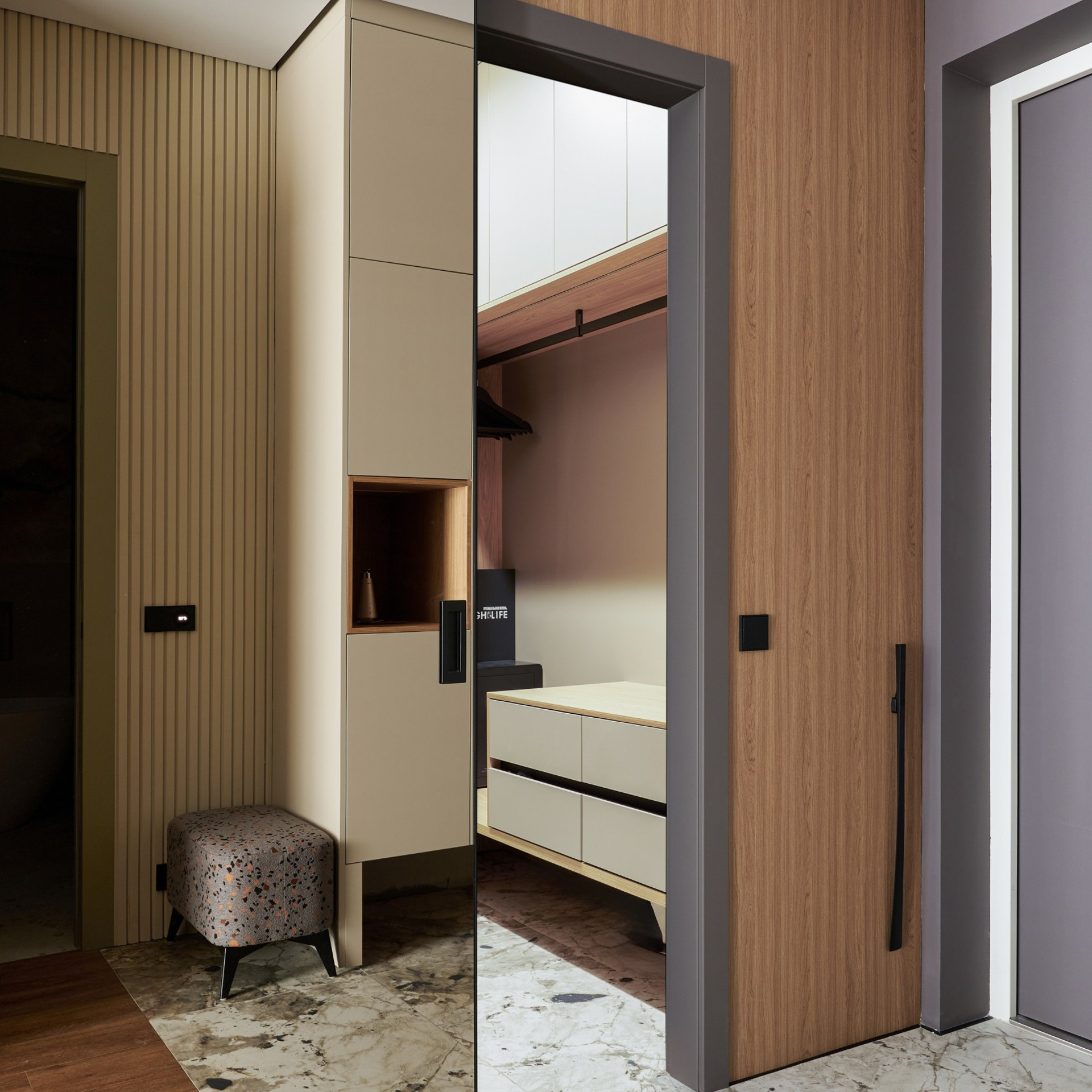 Интерьерьная фотосъемка интерьера квартиры для портфолио дизайнера