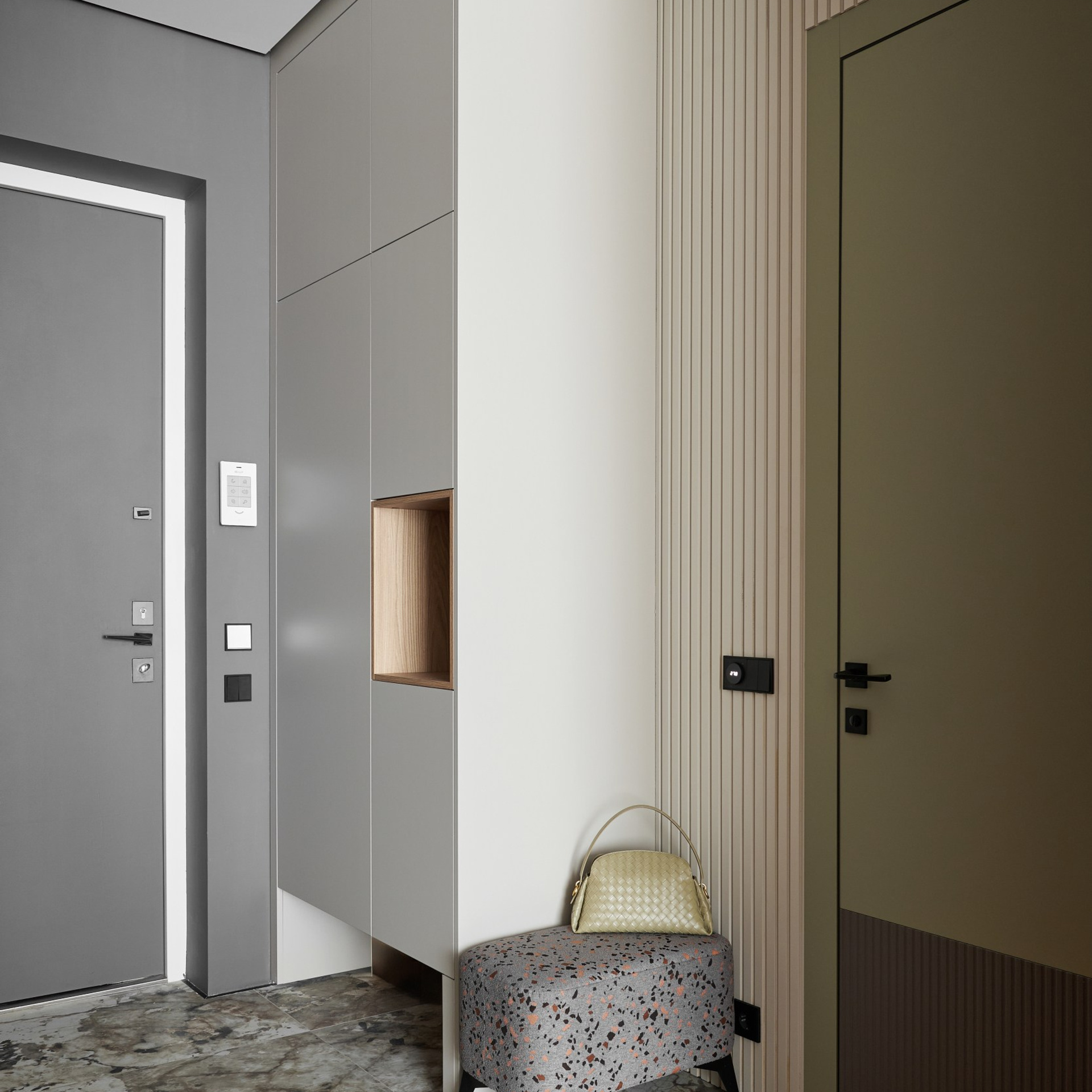 Интерьерьная фотосъемка интерьера квартиры для портфолио дизайнера