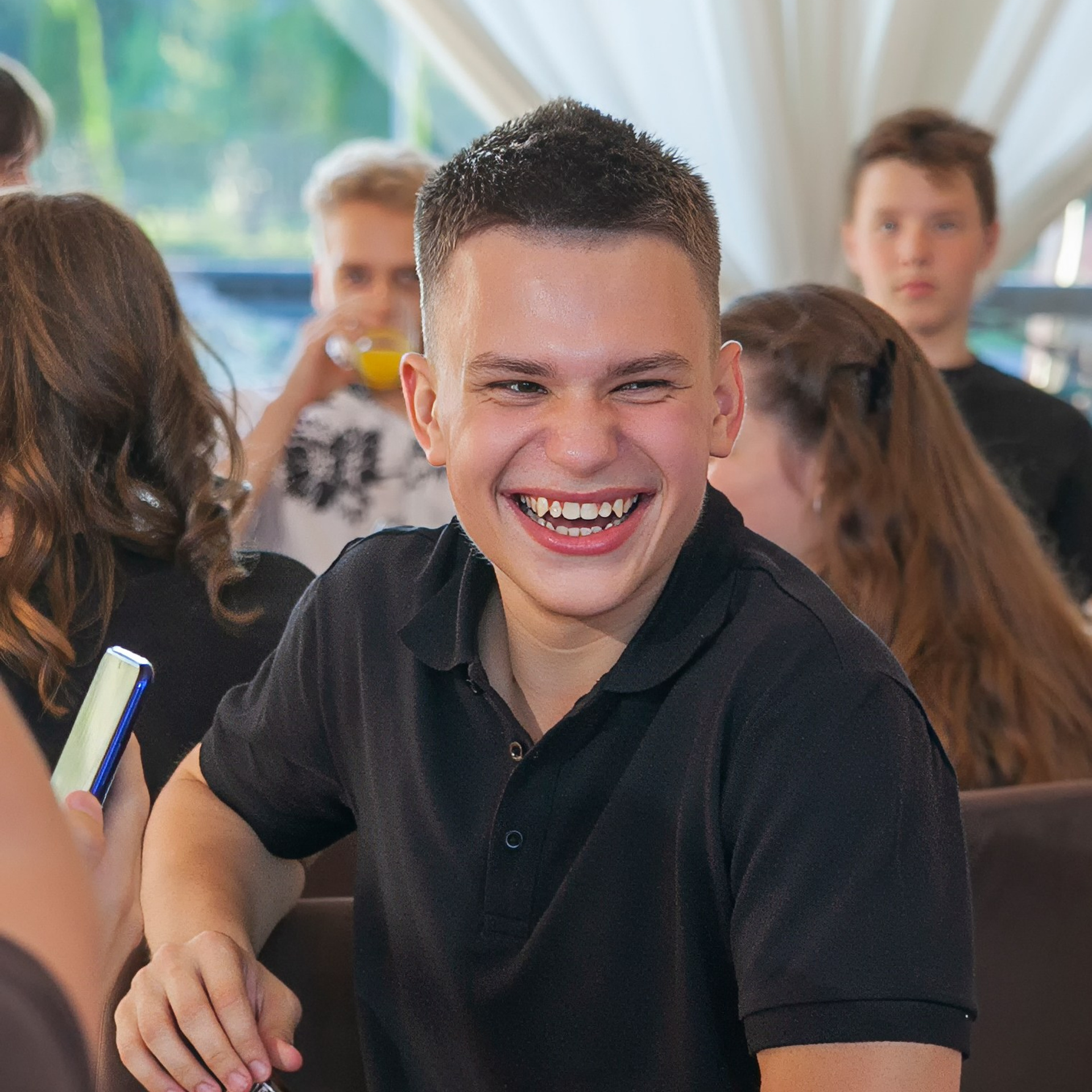 Репортажная съемка выпускного вечера 9 класса в Москве и Московской области. Фотограф в Москве и Московской области Олег Подлесных