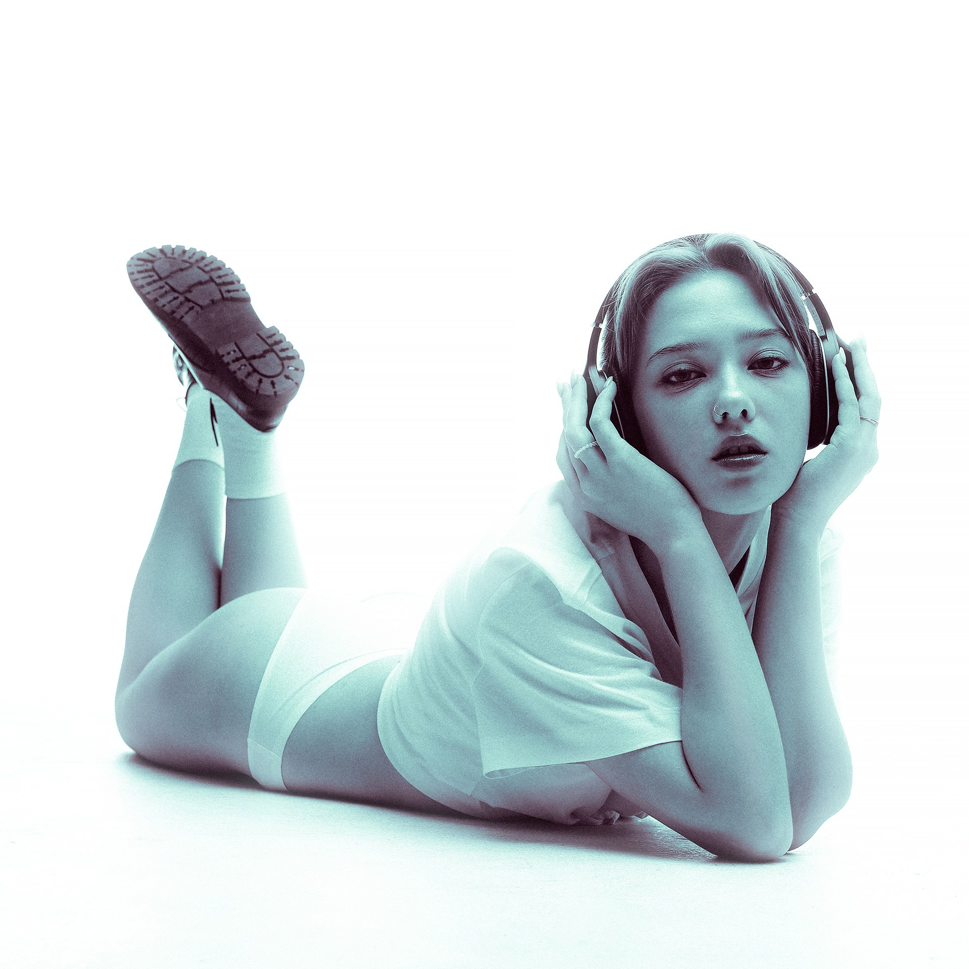 ALBUM. YUUJIN PHOTO — Фотограф, преподаватель, режиссер в разных жанрах