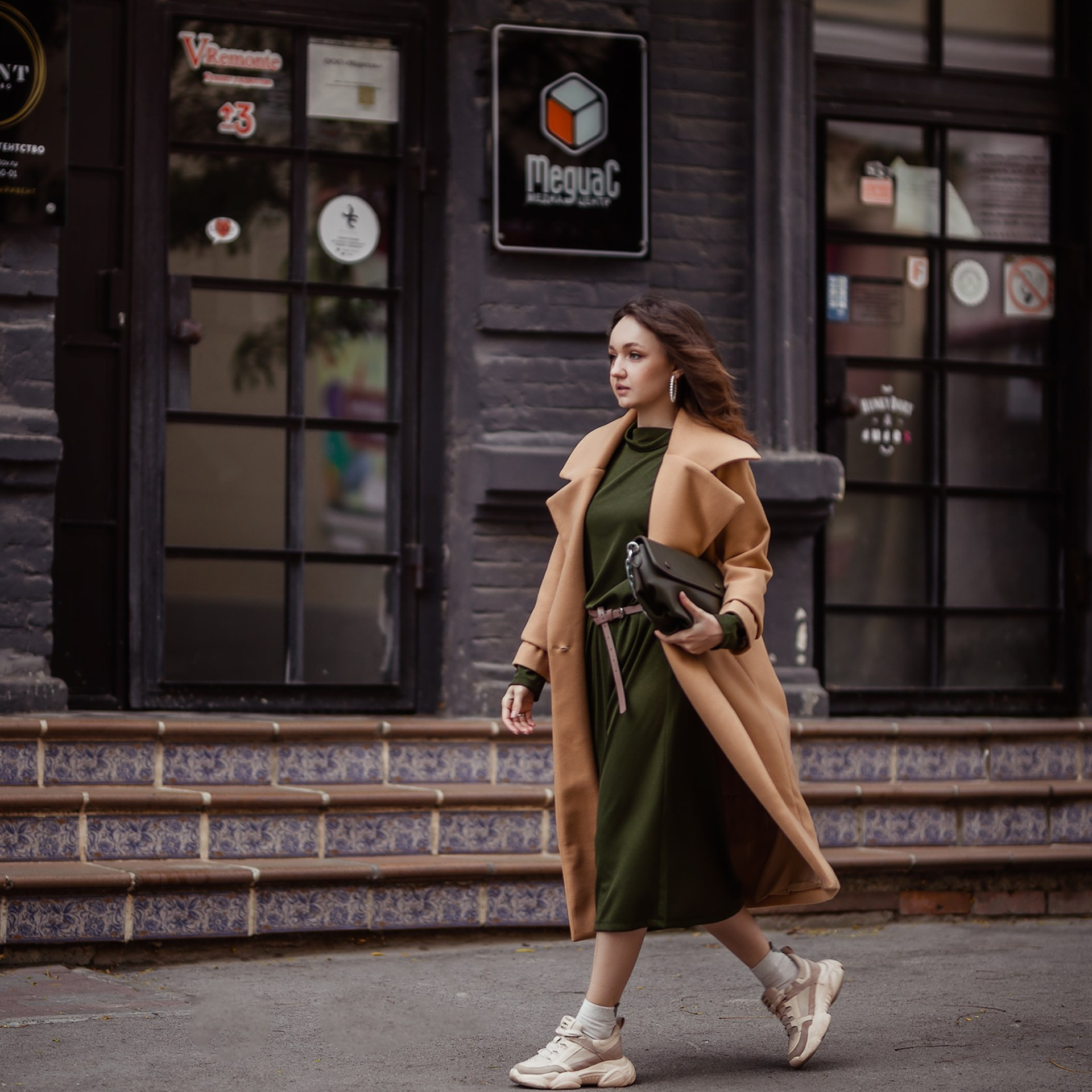 Прогулка по уютным улицам Ростова с Надеждой