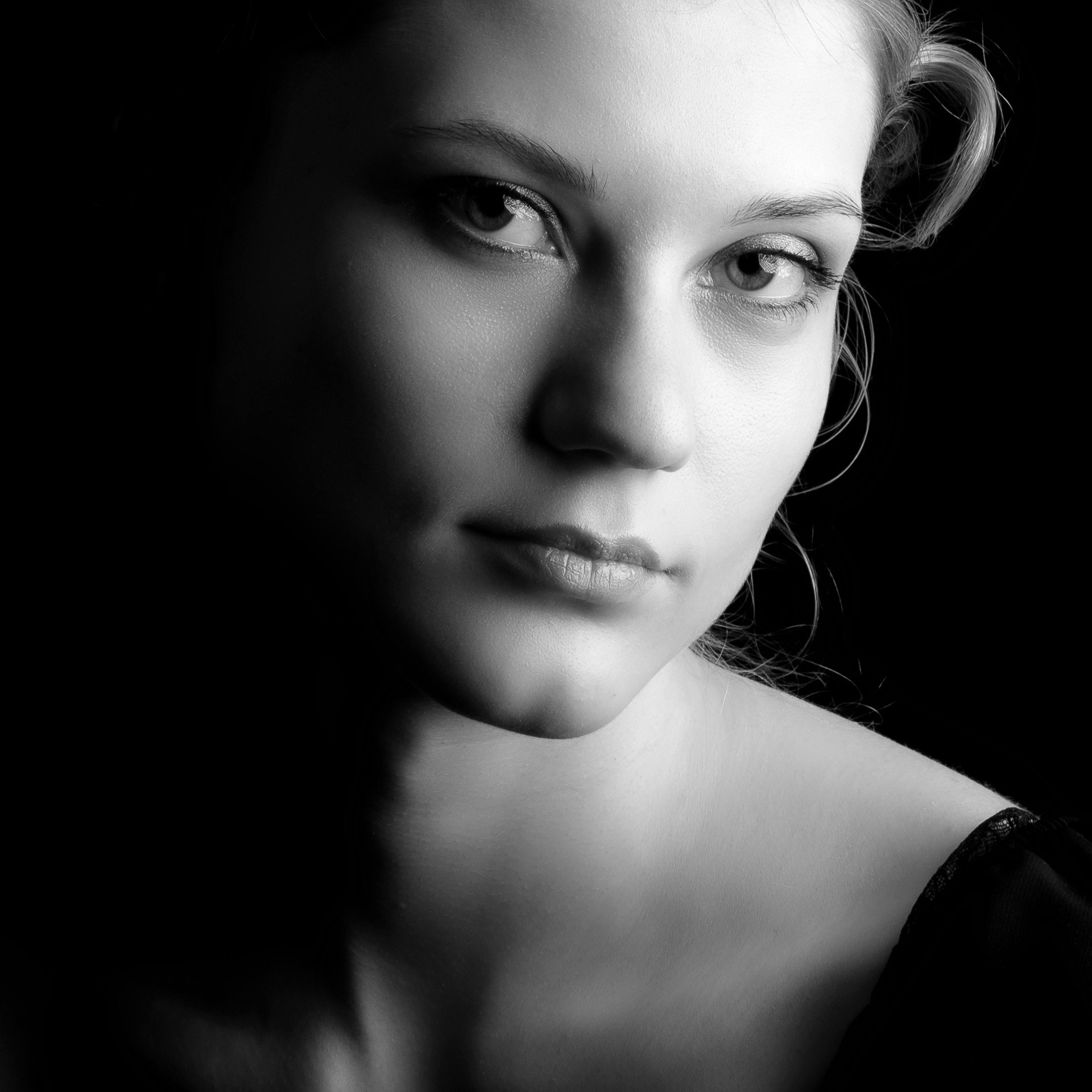 Черно-белые фотографии. Фотографы в Орле Шестопаловы Юлия и Юрий