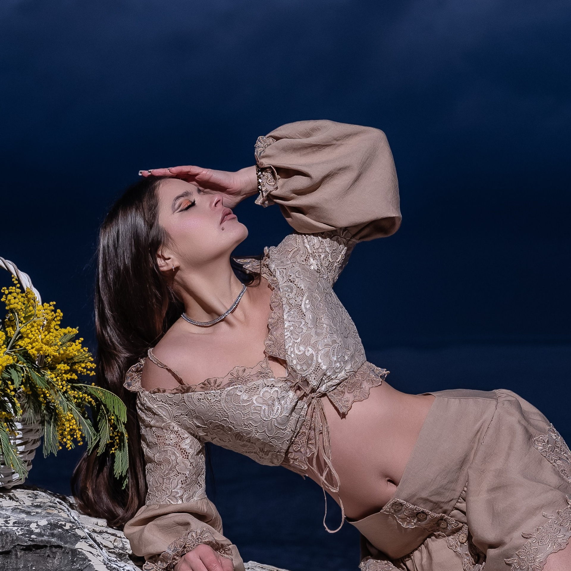 Людмила Белые скалы