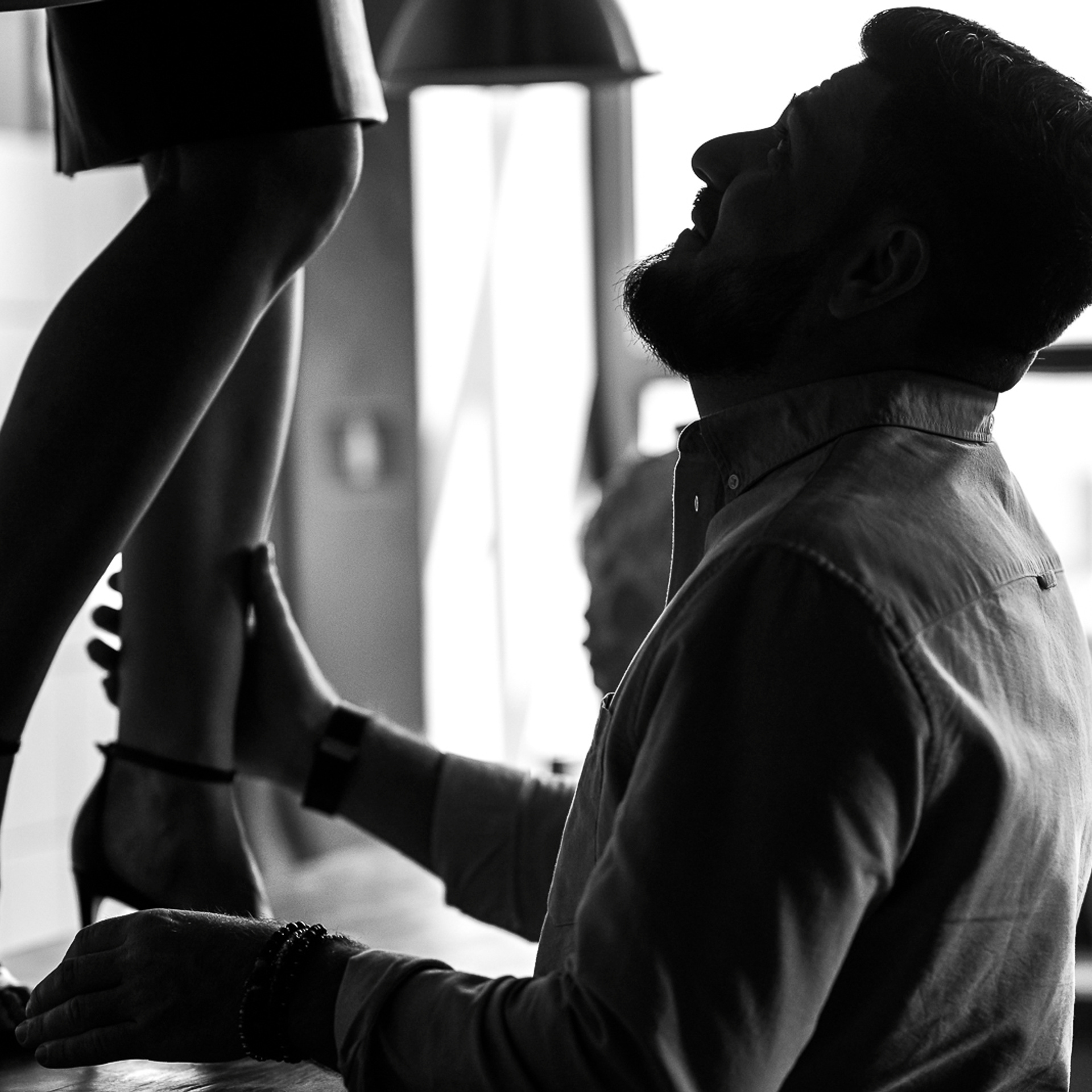 История в библиотеке. Свадебный и семейный фотограф Михаил Галабурдин и Анна Завадская. Рост