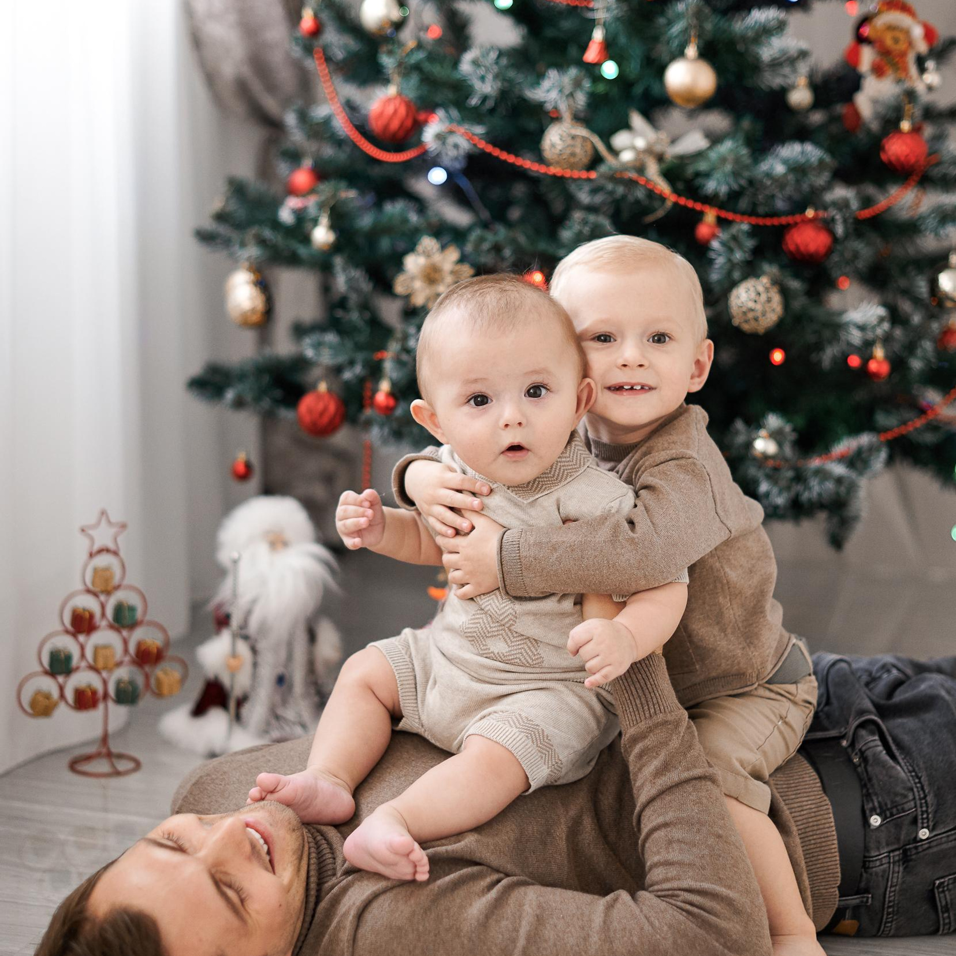 Домашняя новогоднняя история. Свадебный и семейный фотограф Михаил Галабурдин и Анна Завадская. Рост