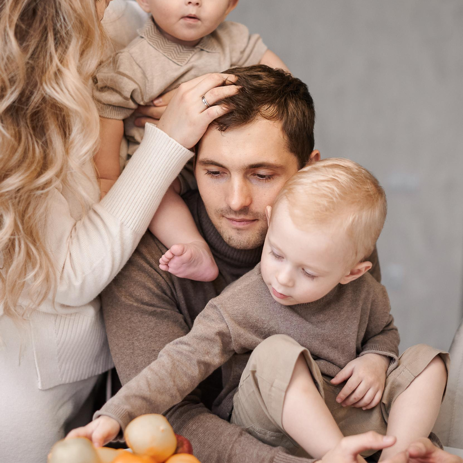 Домашняя новогоднняя история. Свадебный и семейный фотограф Михаил Галабурдин и Анна Завадская. Рост