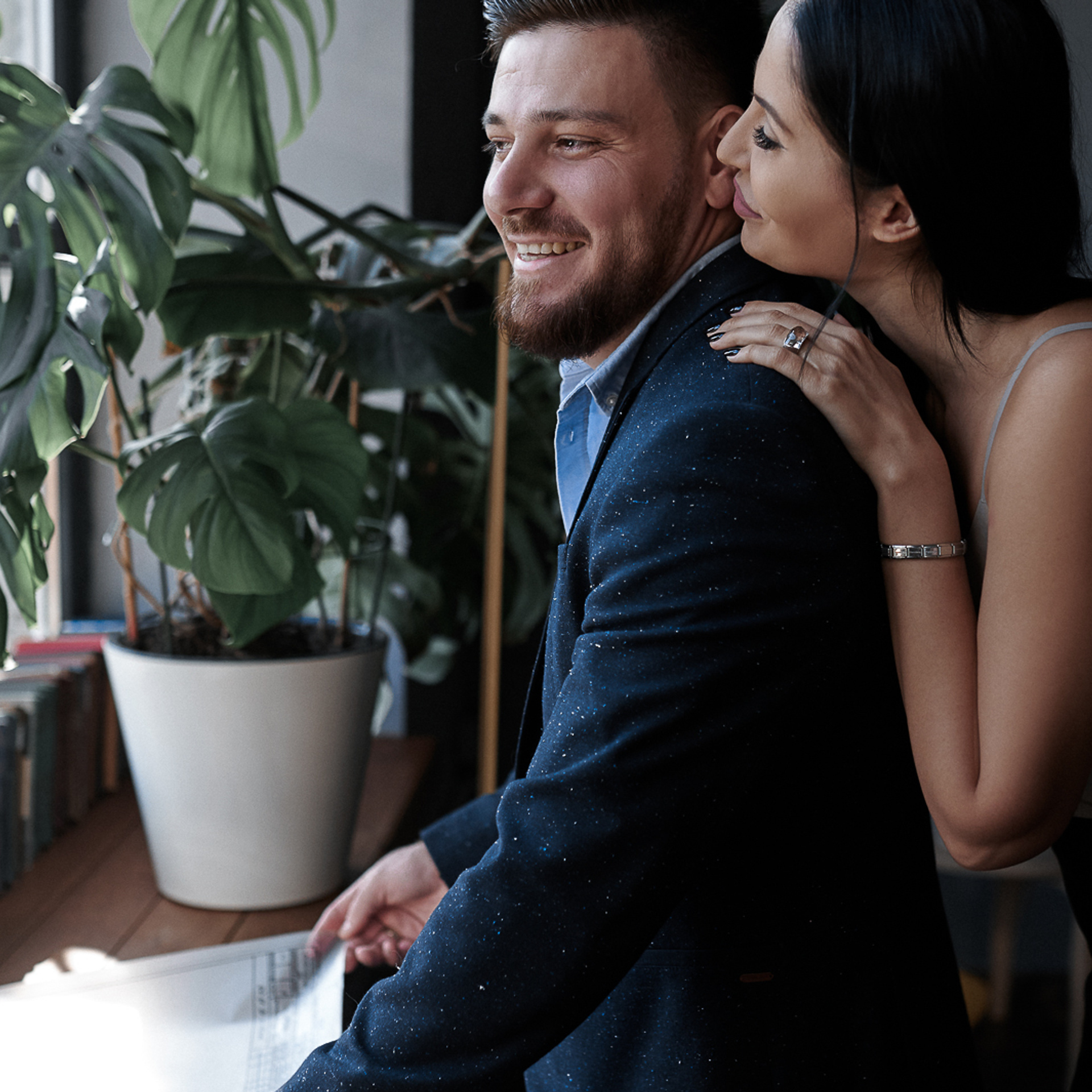 История в библиотеке. Свадебный и семейный фотограф Михаил Галабурдин и Анна Завадская. Рост