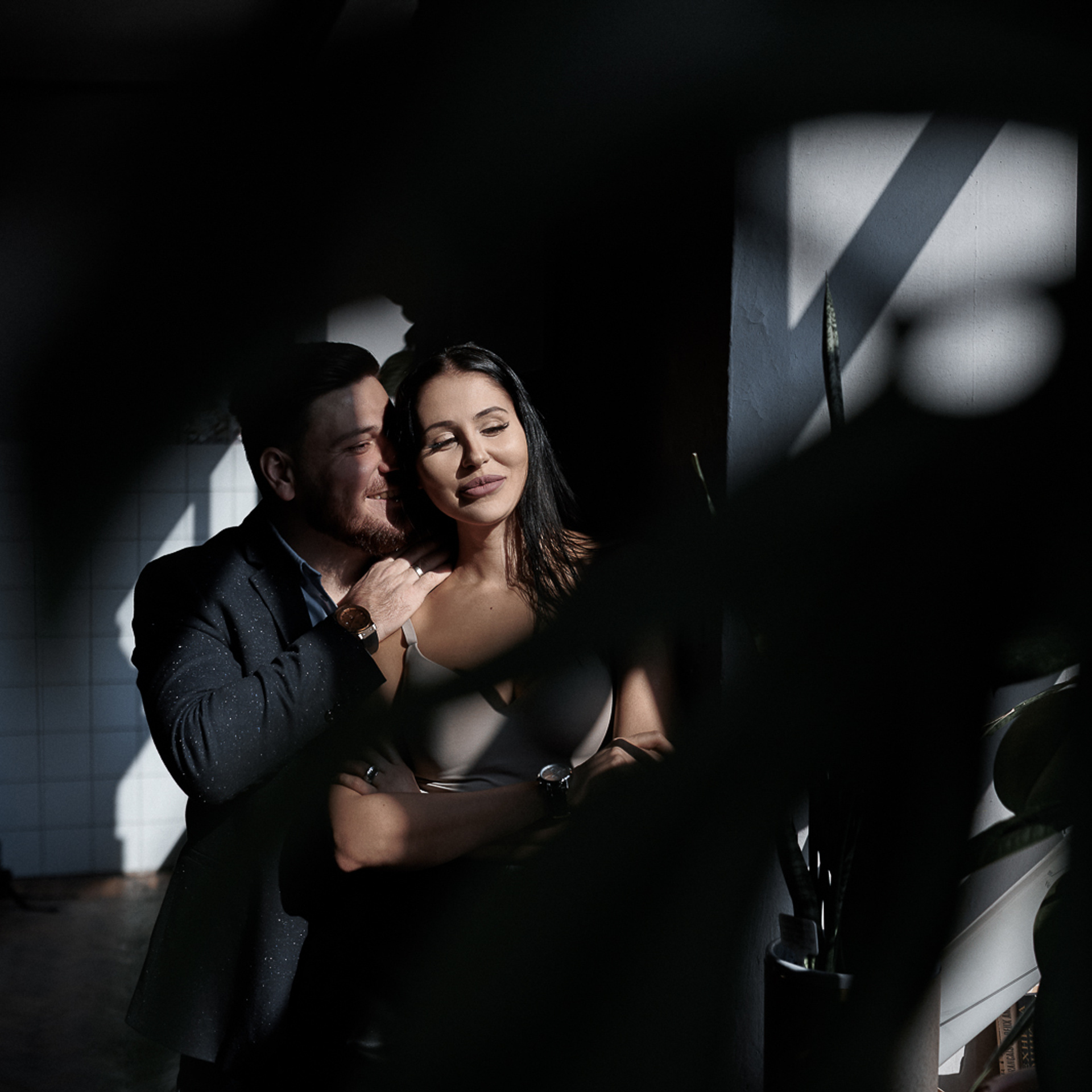 История в библиотеке. Свадебный и семейный фотограф Михаил Галабурдин и Анна Завадская. Рост