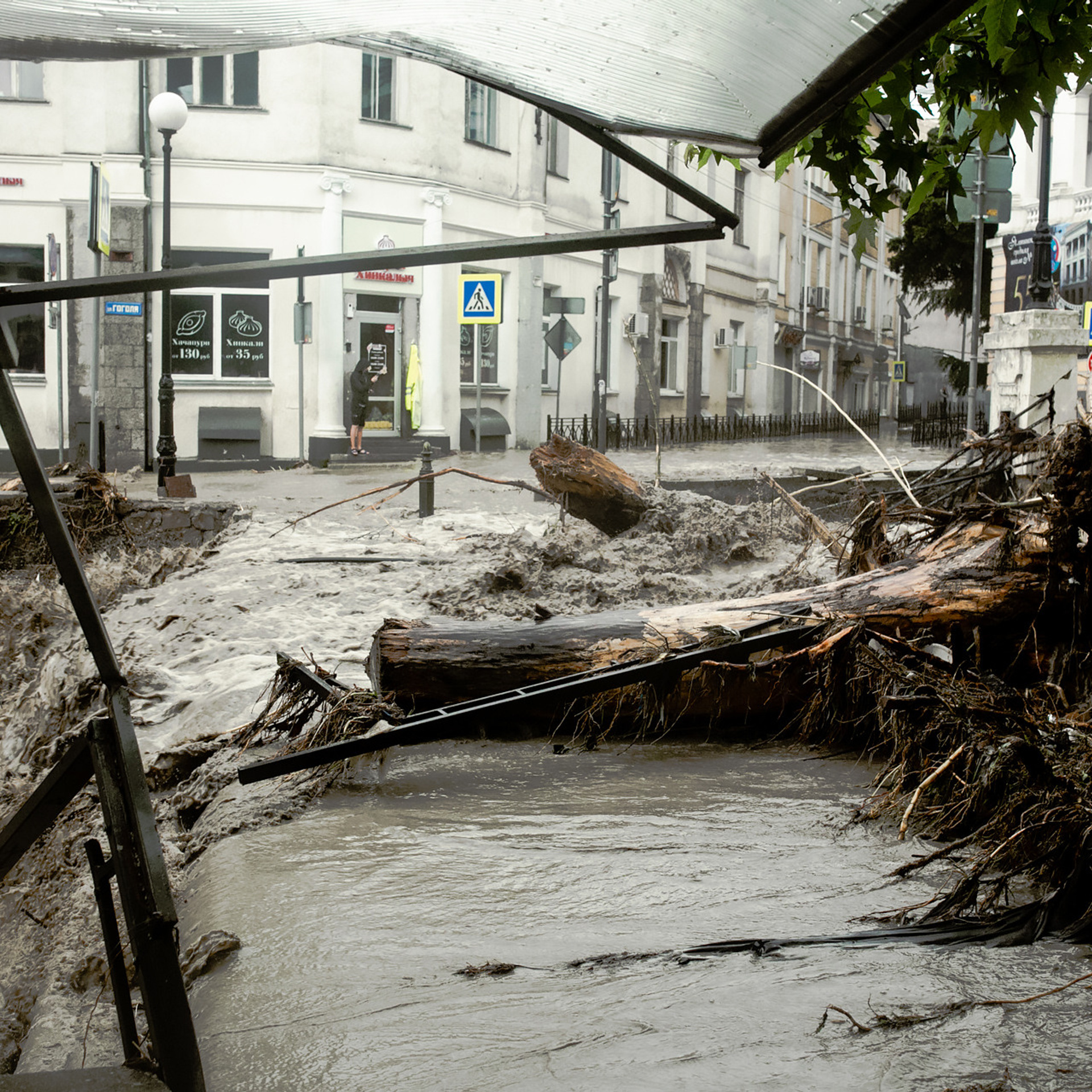 Наводнение в Ялте 18.06.2021. Свадебный фотограф ростов-на-Дону / Сочи / Москва