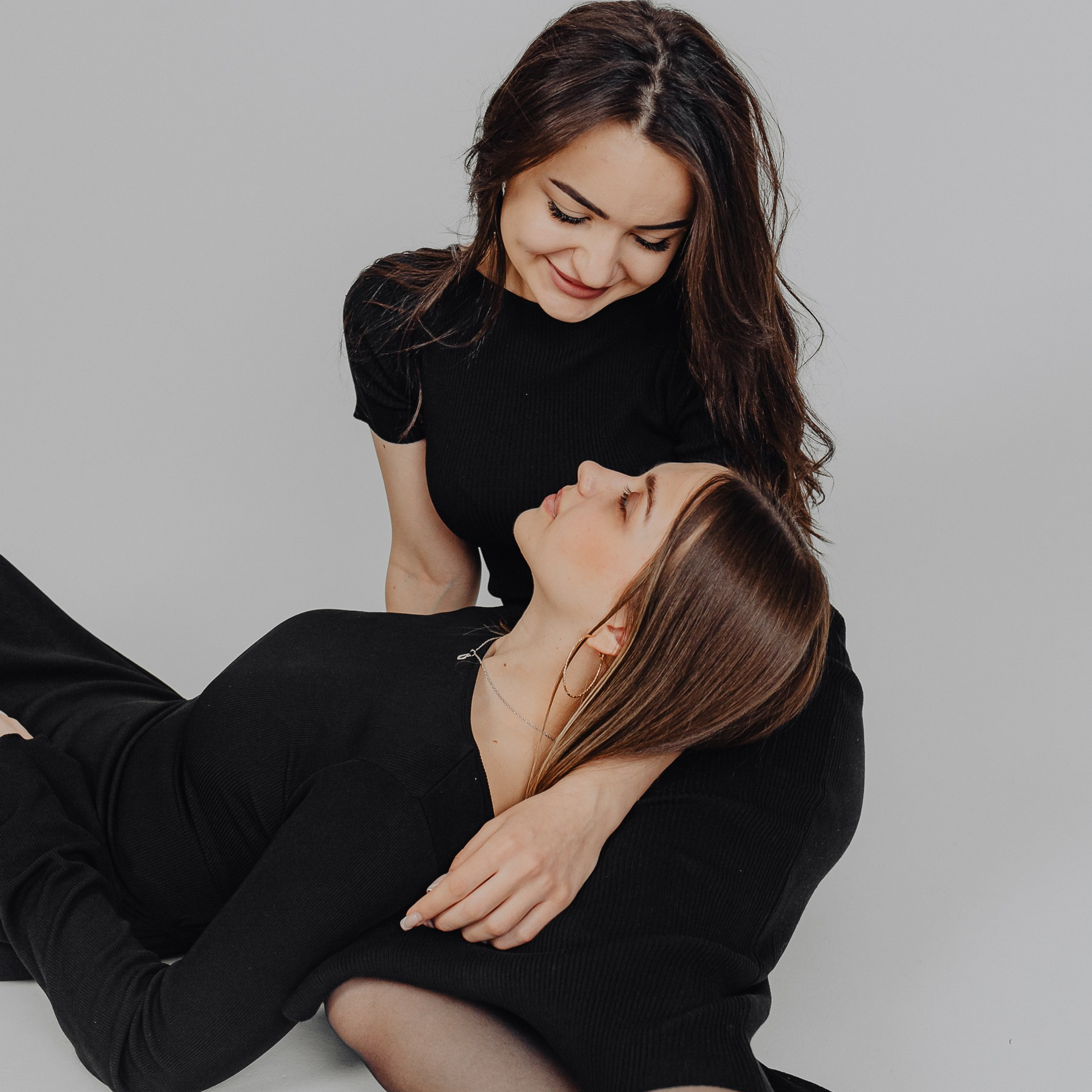 Даша и Айнура