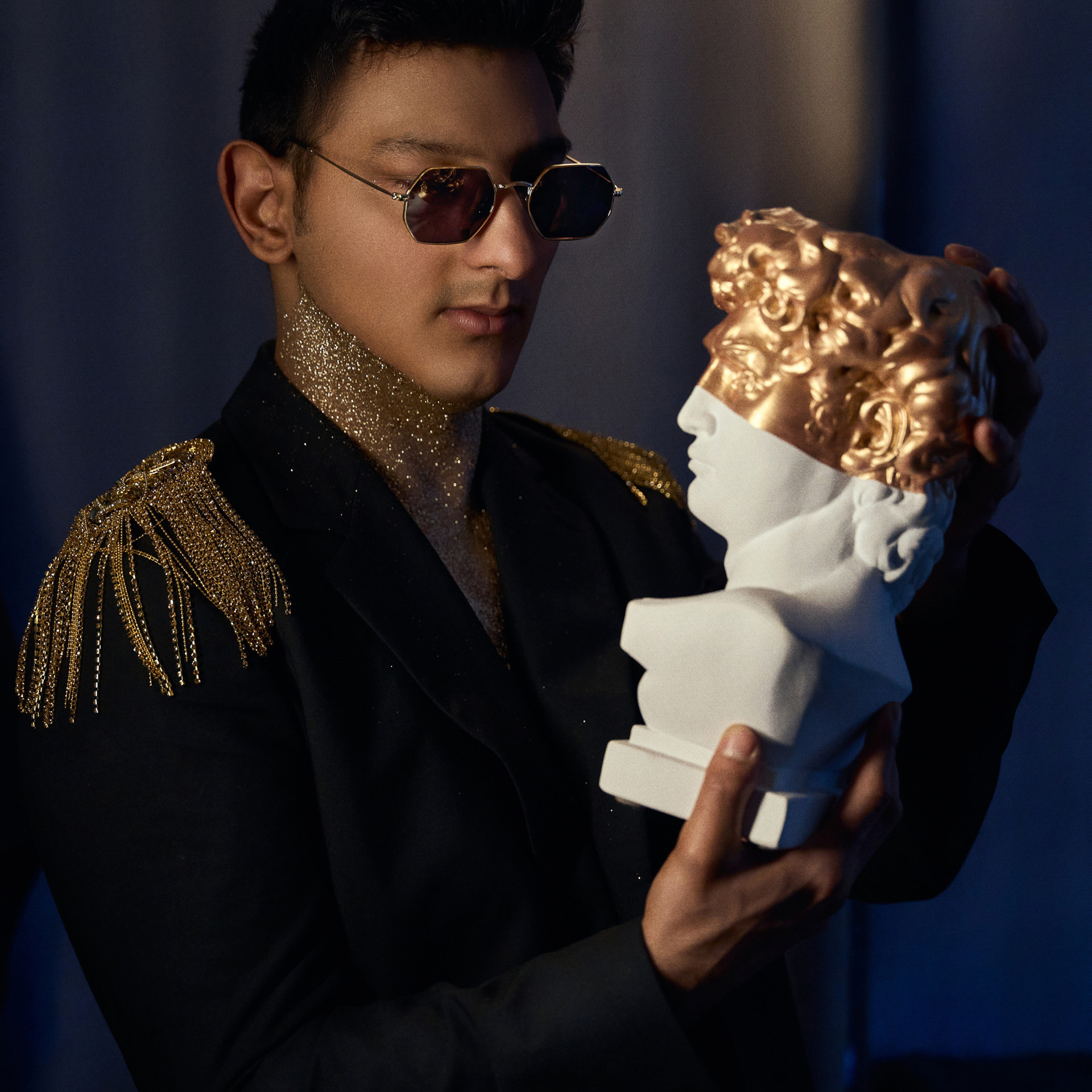 Kostyan x Gold. Андрей Дудкин. Контент фотограф в Москве