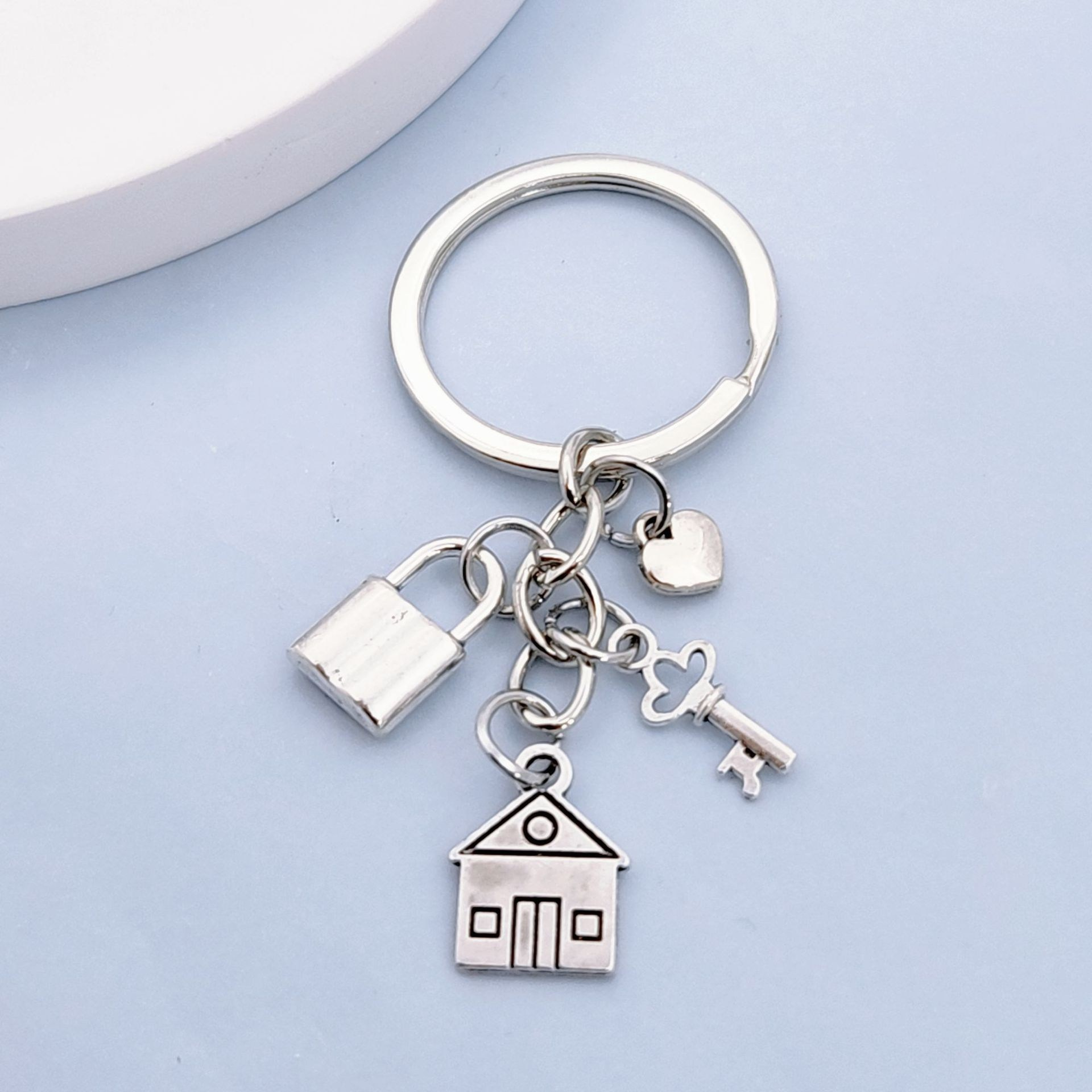 Дом. Гравировка / Прямые трансляции