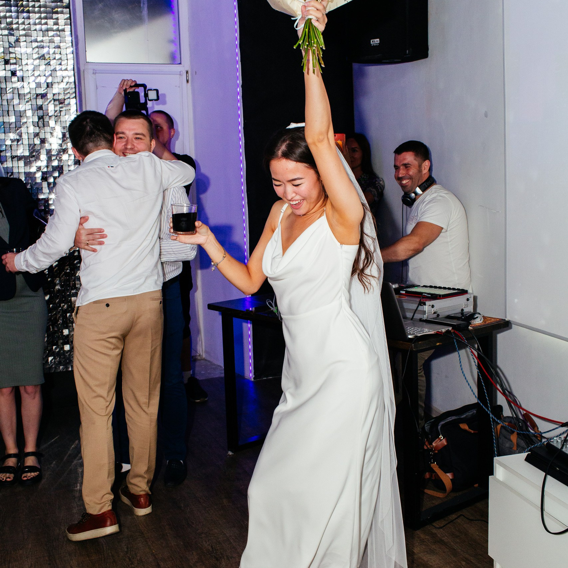 Свадьбы. Аренда лофта в СПб для мероприятий