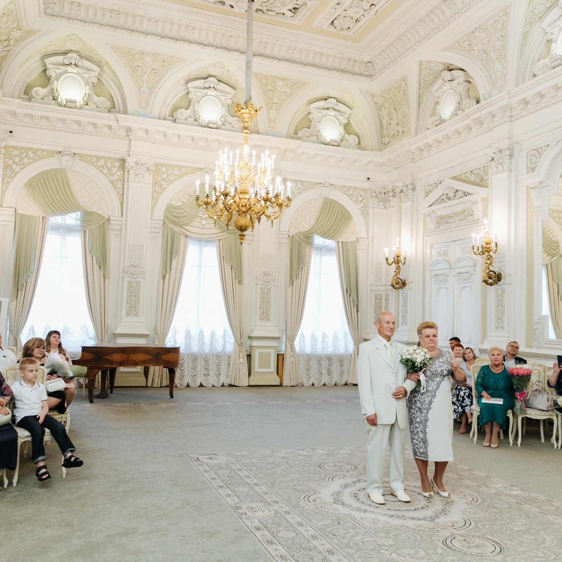 Блог | фотосессии Семейные, праздники, детские, выпуски, свадьбы,. Фотограф крещение венчание в Петербурге! Помогает подобрать храм и посоветовал душевного батюшку в СПб