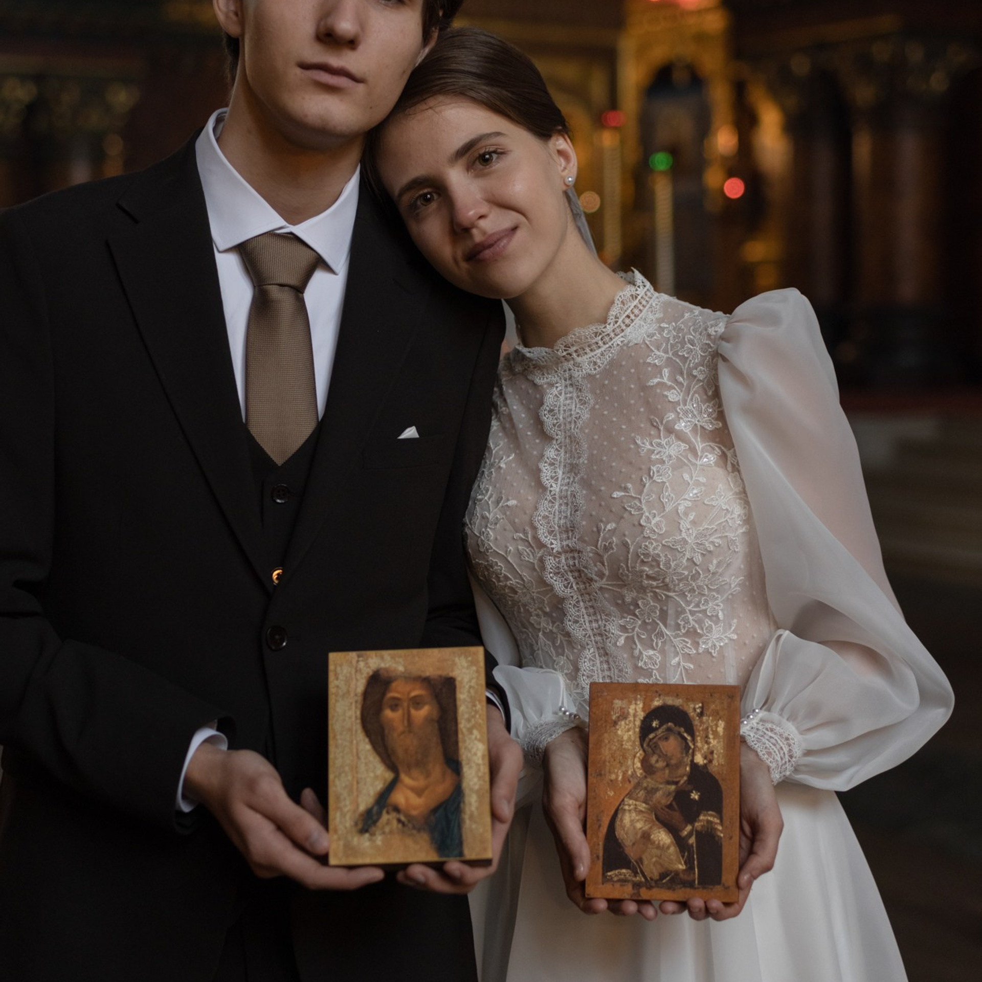 Отзывы на работу. Фотограф крещение венчание в Петербурге! Помогает подобрать храм и посоветовал душевного батюшку в СПб