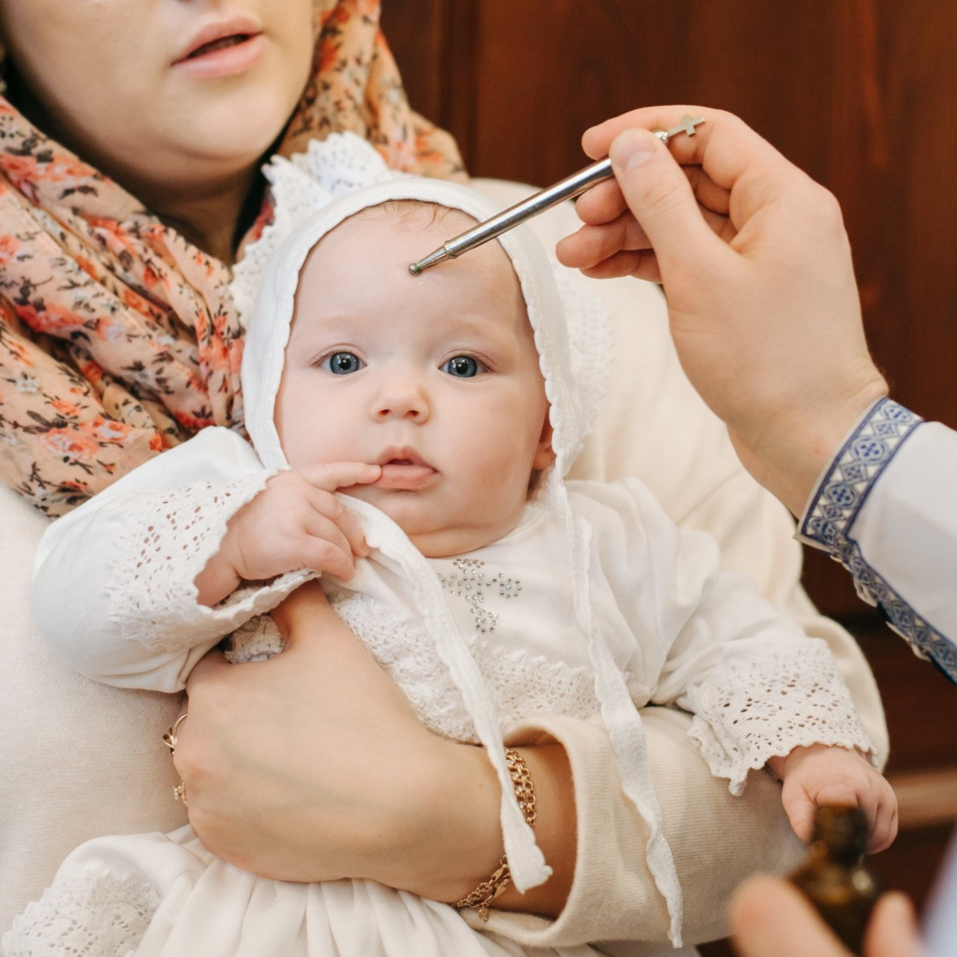 Отзывы на работу. Фотограф крещение венчание в Петербурге! Помогает подобрать храм и посоветовал душевного батюшку в СПб