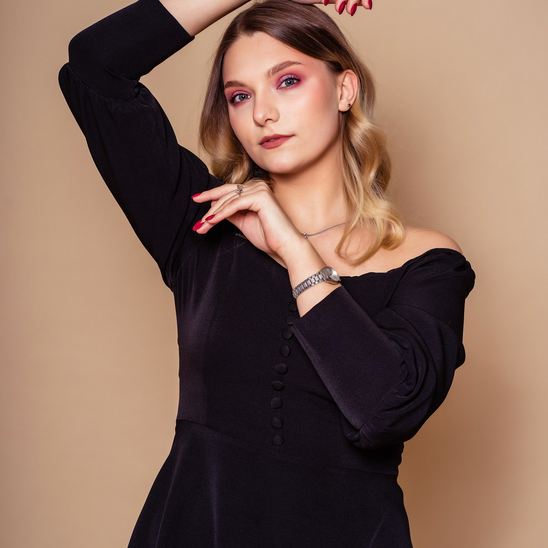 Съемка выпускного общая фотография портрет школьника фотокнига. Выпускные альбомы в Новороссийске и Краснодарском крае