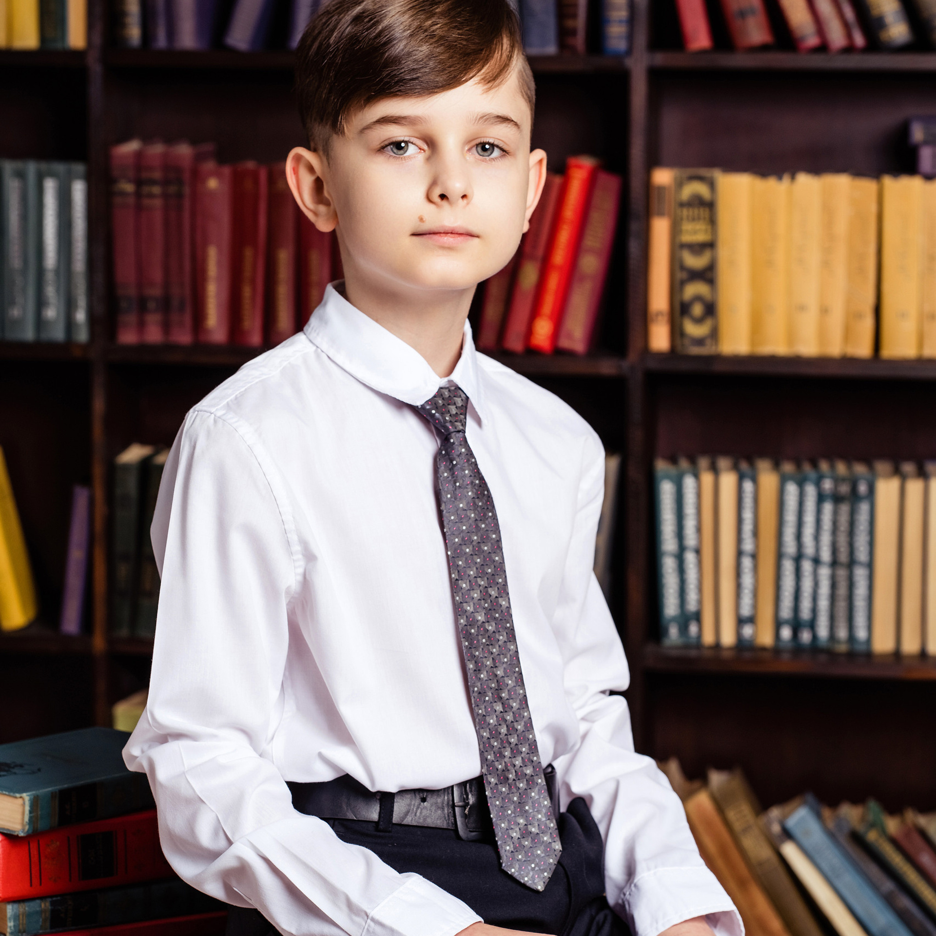 Съемка выпускного общая фотография портрет школьника фотокнига. Выпускные альбомы в Новороссийске и Краснодарском крае