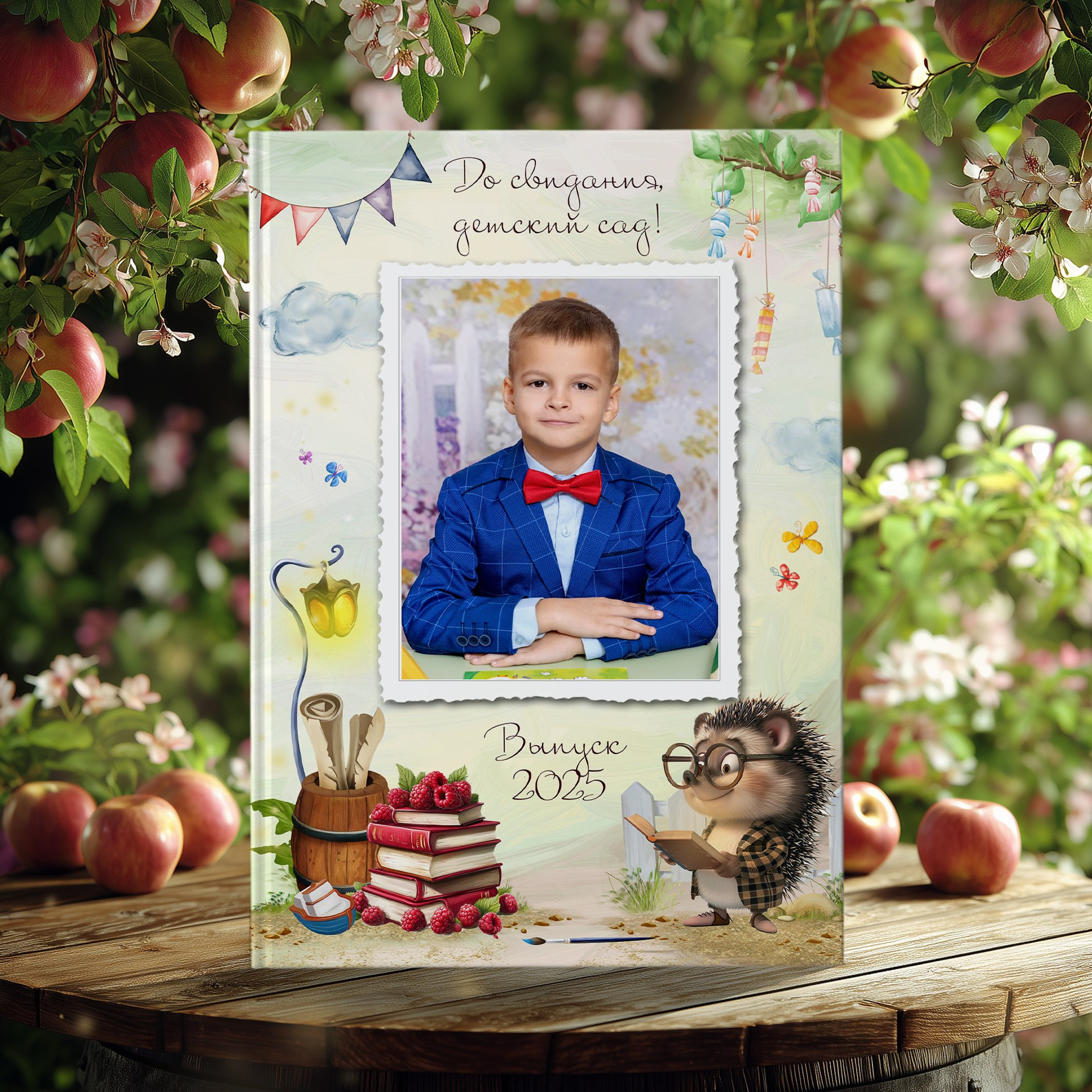 Мокап Яблочный. Шаблоны и дизайны выпускных альбомов и фотокниг